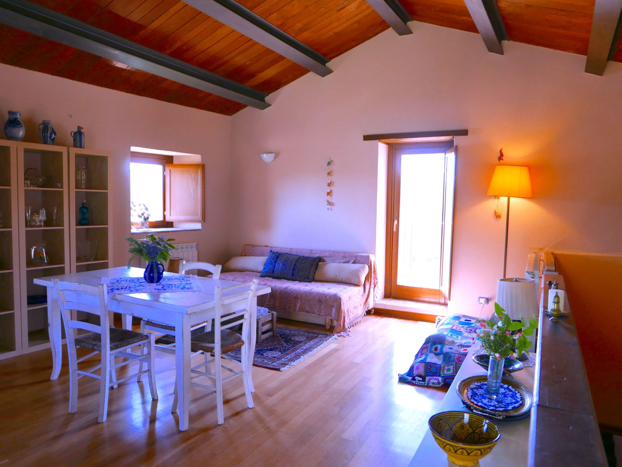 Ruhiges Ferienhaus mit Garten und Panoramablick - Image-tags.info