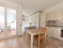 Knus appartement voor 3 aan de Toscaanse kust bij Scarlino - thumbnail 4