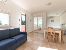 Knus appartement voor 3 aan de Toscaanse kust bij Scarlino - thumbnail 2