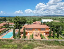 Knus appartement voor 3 aan de Toscaanse kust bij Scarlino - thumbnail 1