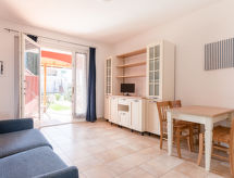 Knus appartement voor 4 aan de Toscaanse kust bij Scarlino - thumbnail 2