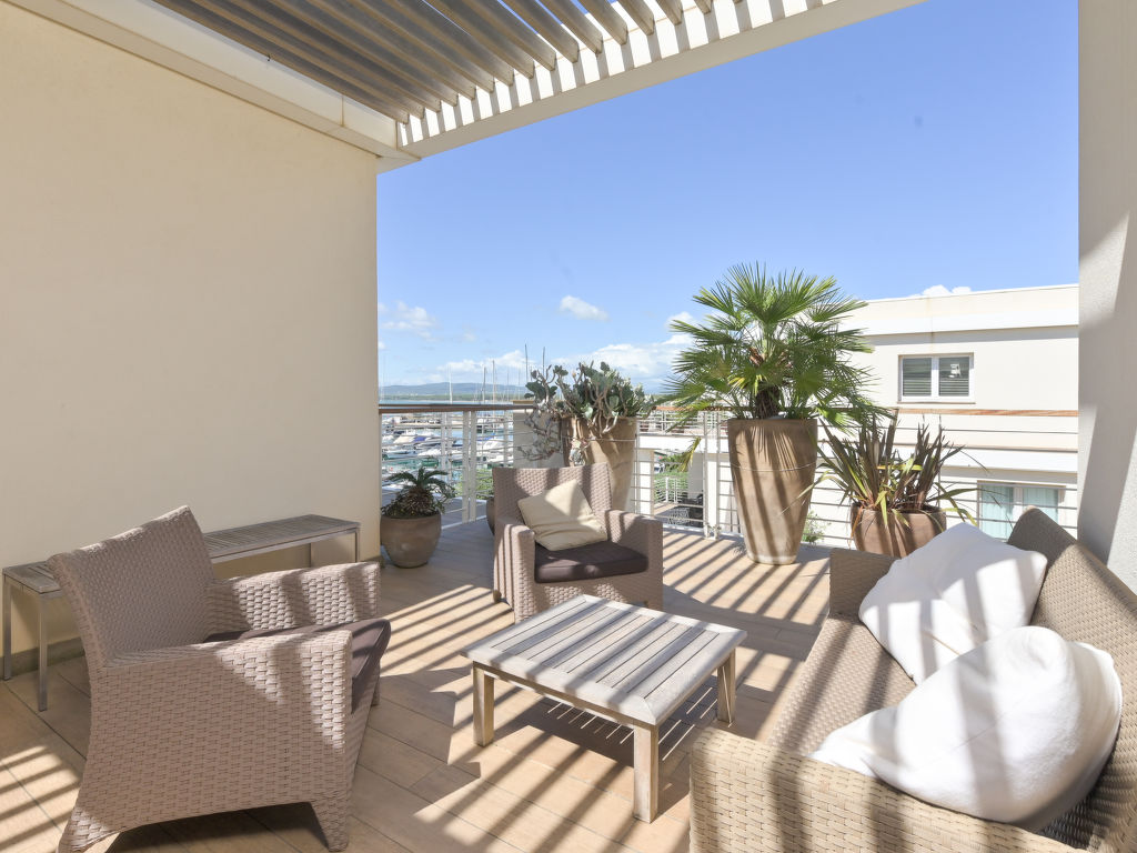 La Marina — Terrace