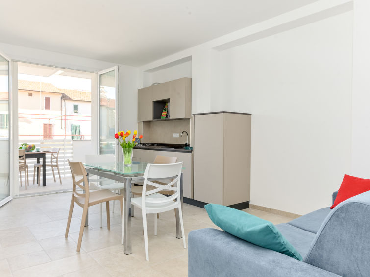 Op 550 m van zee: Modern appartement Elba in Follonica in Follonica