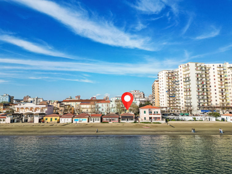 Vrijstaand vakantiehuis Sogno di Mare aan het strand in Follonica in Follonica