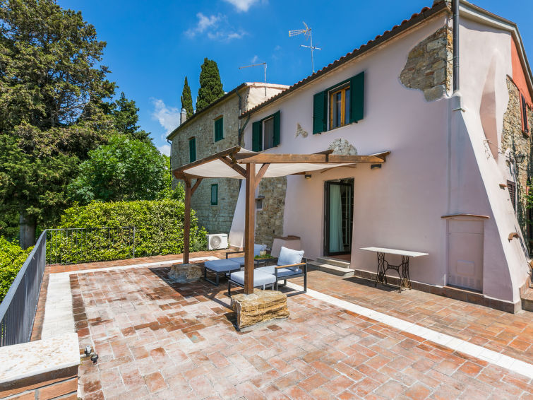 Search and Stay destination Santa Luce, Toscana - Italy from AU$ 265. Templari