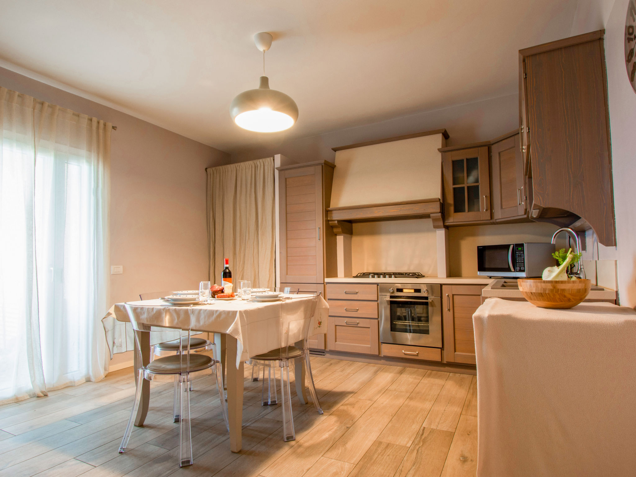 Kitchen / Dining Room