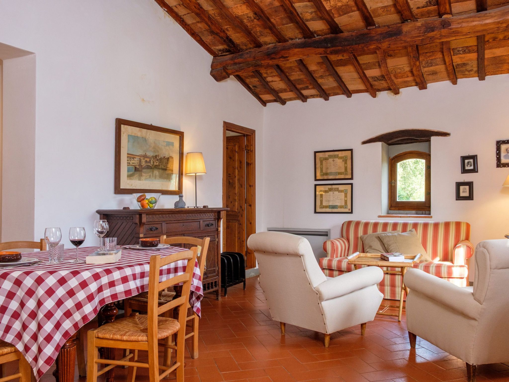 Landgut "Biancospino" mit Gemeinschaftspool-Binnen