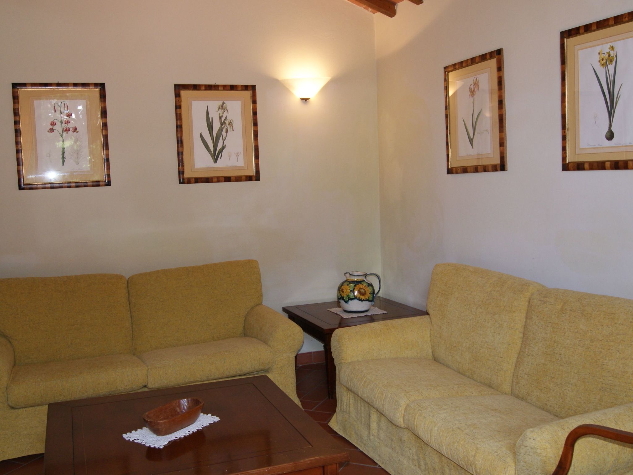 Wohnung mit Privatparkplatz und schöner Aussicht-Image-tags.info