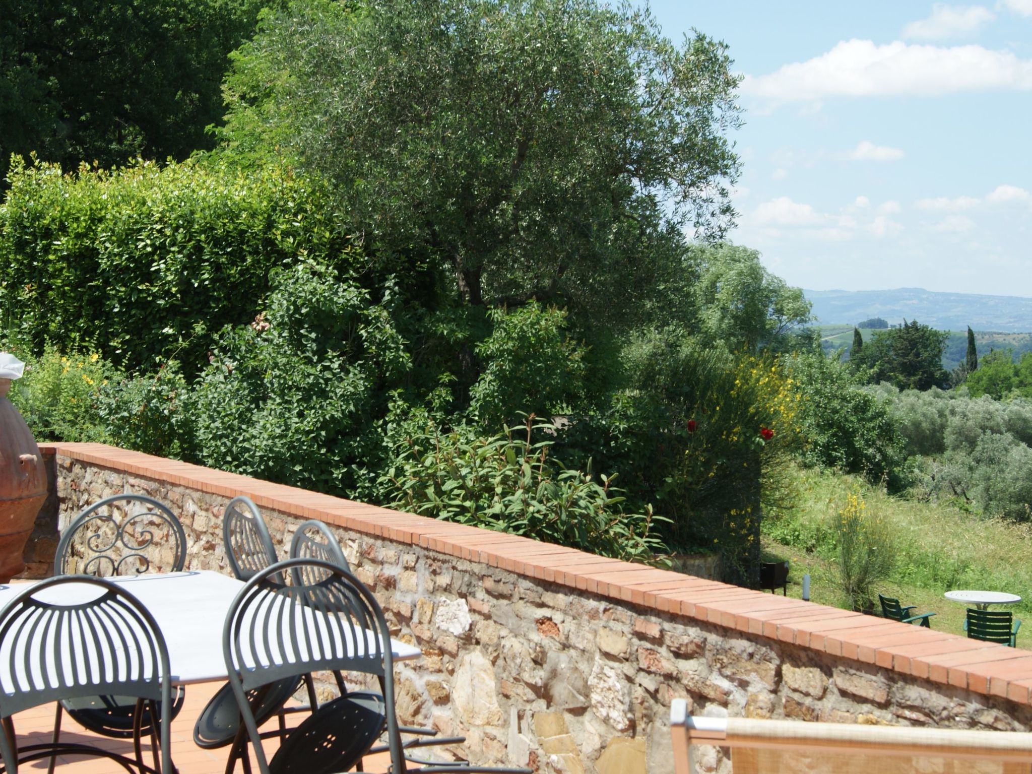 Wohnung mit Privatparkplatz und schöner Aussicht-Image-tags.info