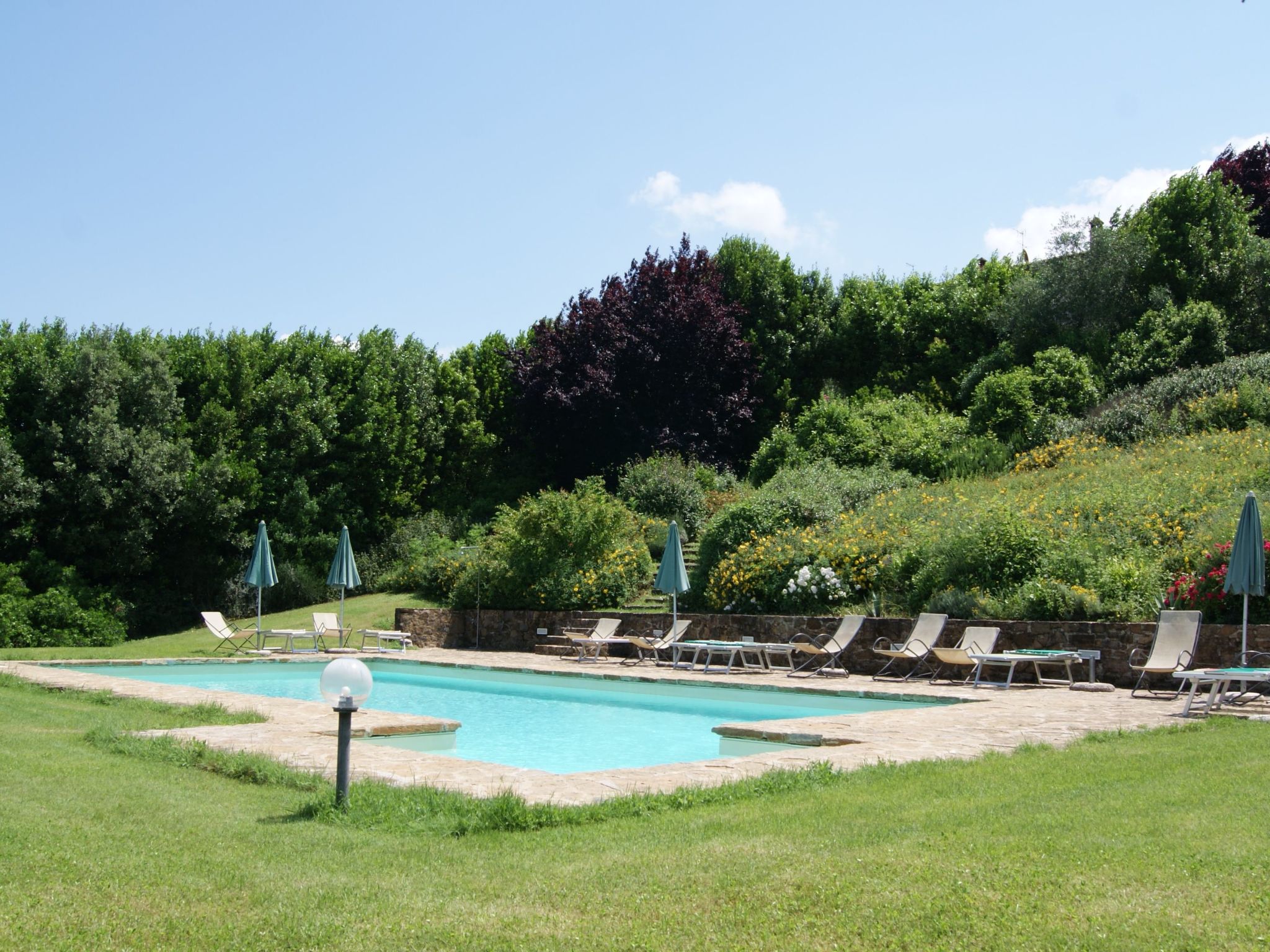 Wohnung mit Privatparkplatz und schöner Aussicht-Image-tags.info