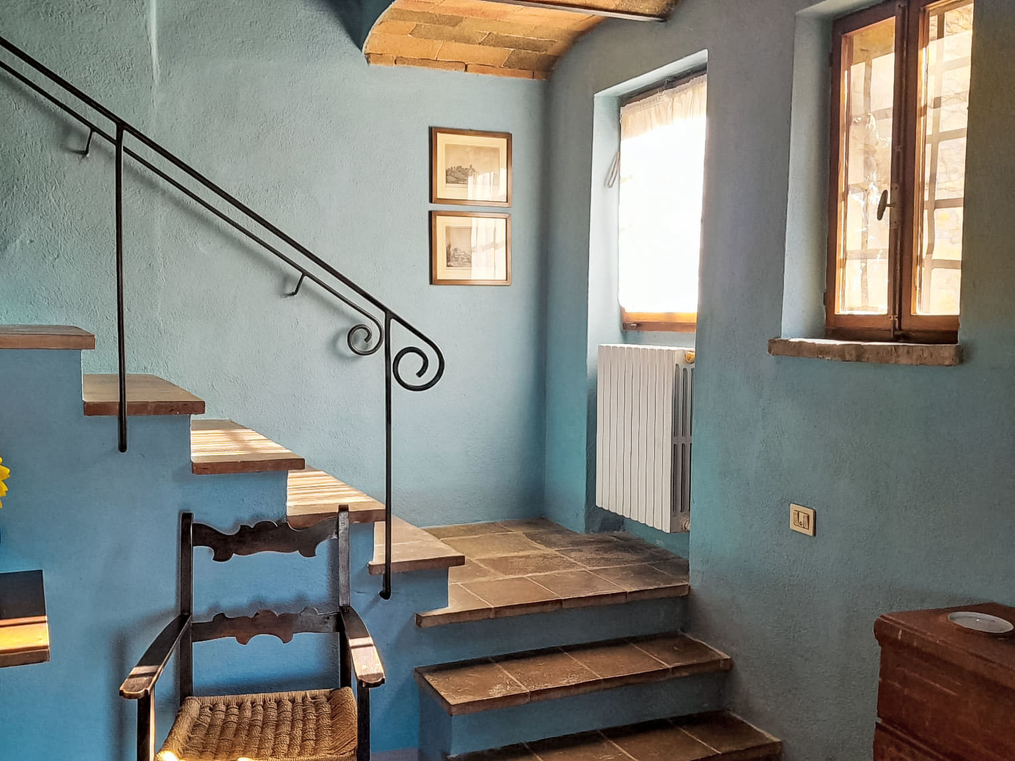 Gemütliche blaue Wohnung mit Garten