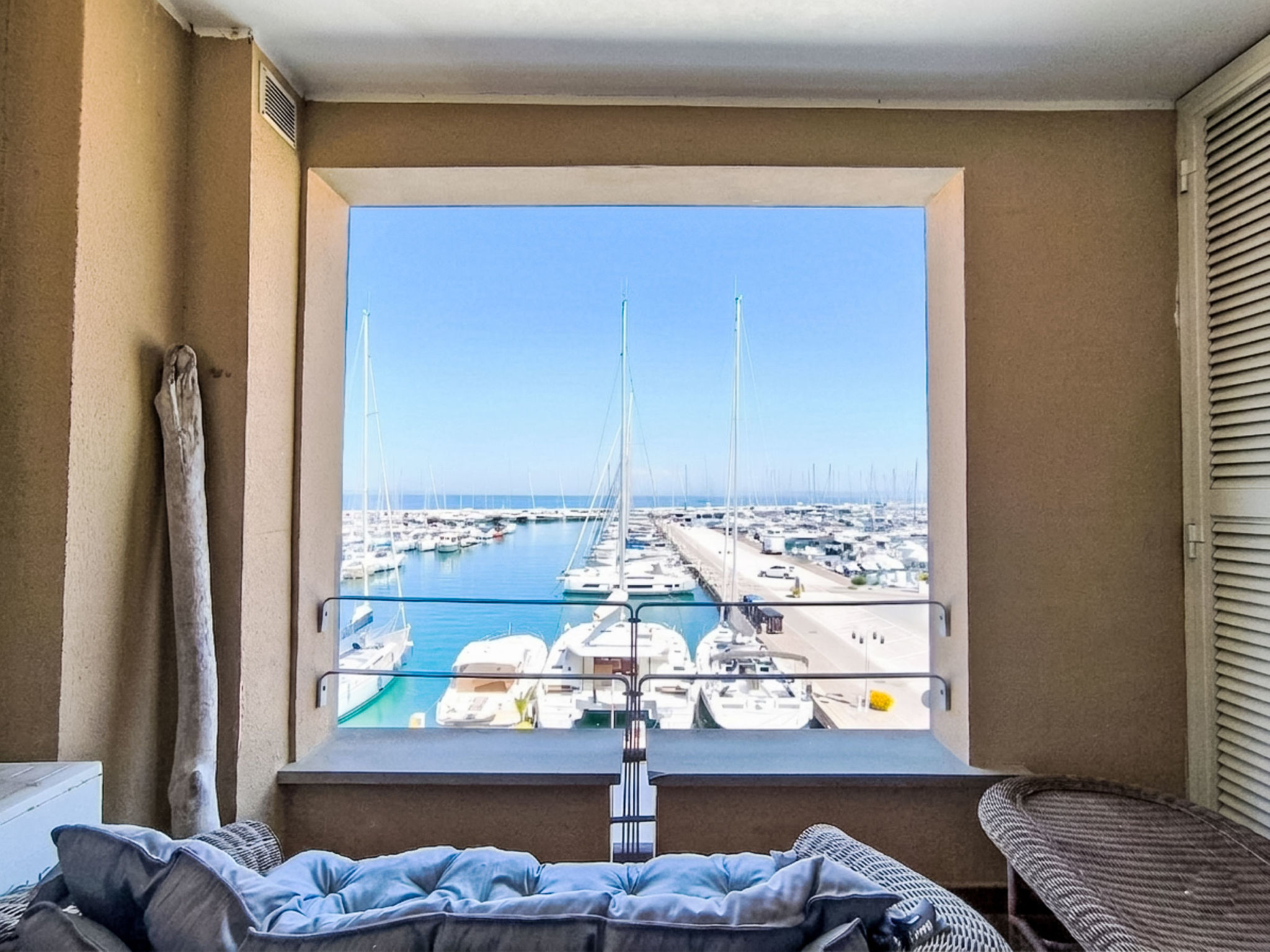 Al Porto - Binnen