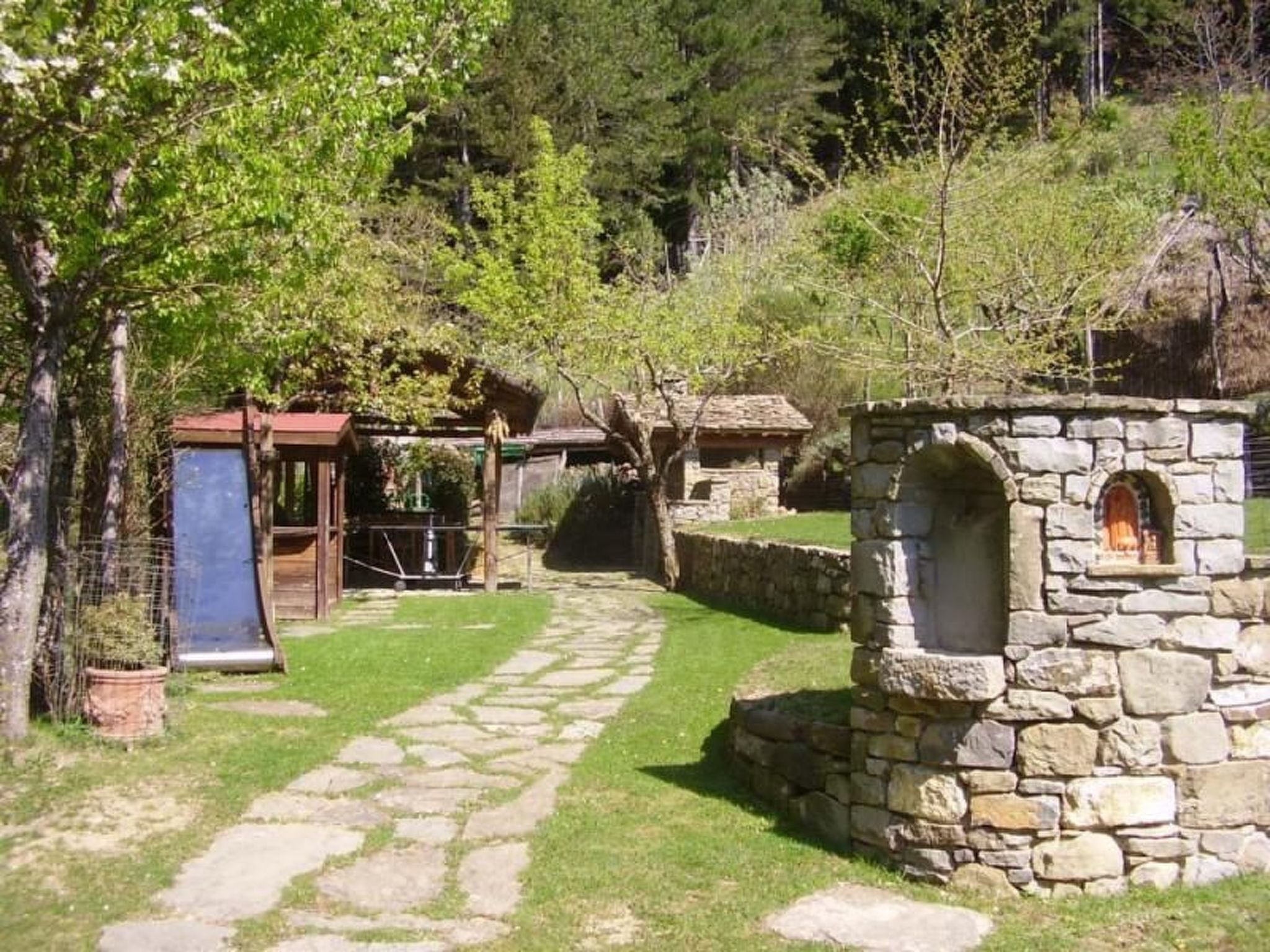 Appartement mit Grill, gemeinsamem Pool und Garten-Image-tags.info