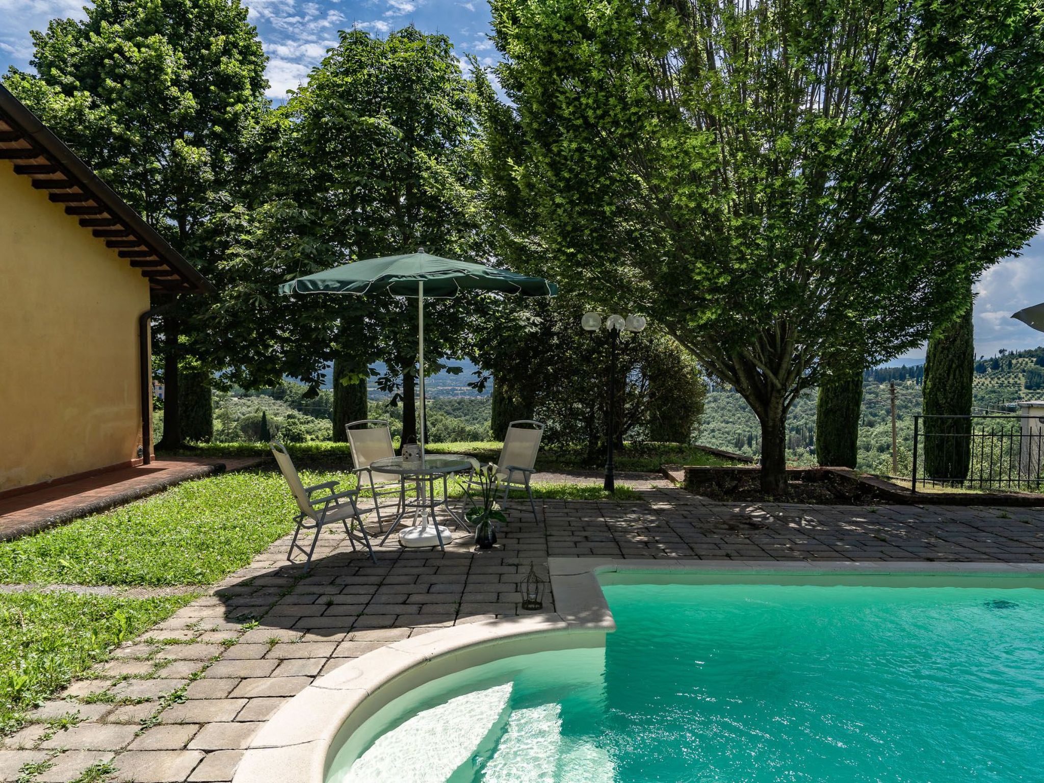 Weingut Le Caselle-Drinnen