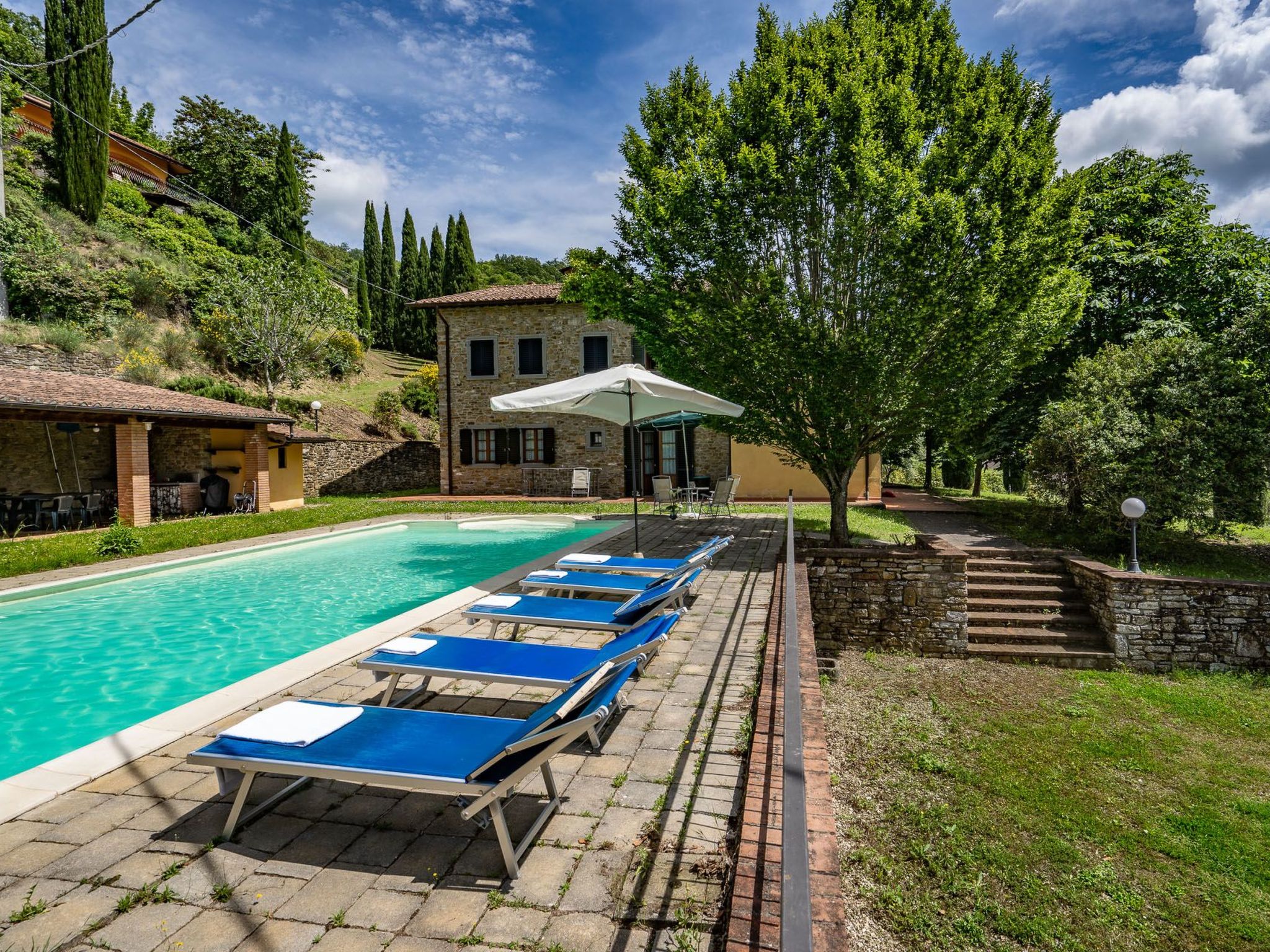 Weingut Le Caselle-Drinnen