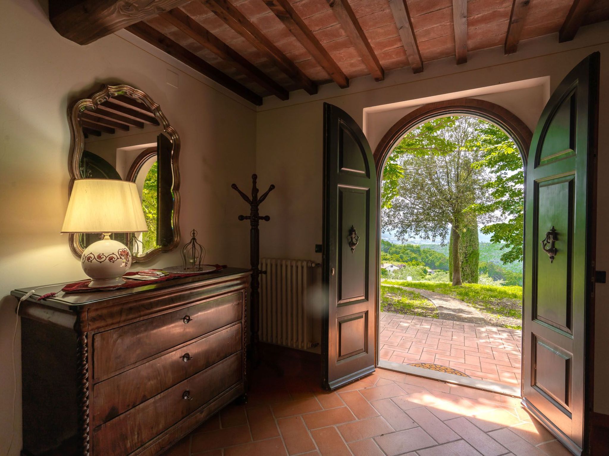 Weingut Le Caselle-Drinnen