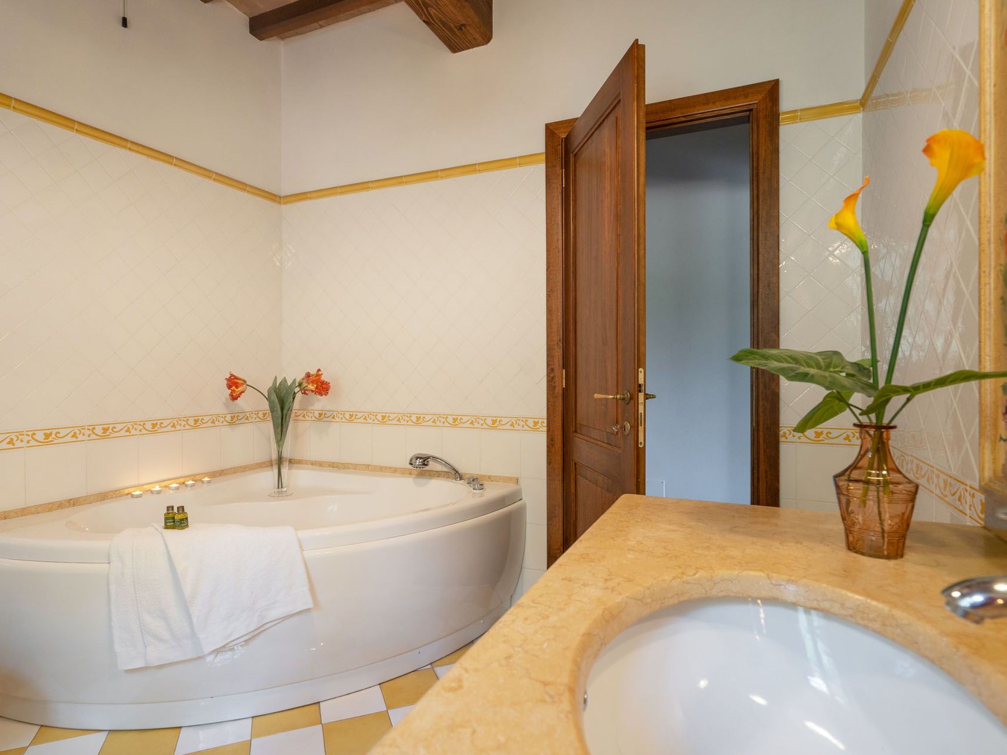 Weingut Le Caselle-Drinnen