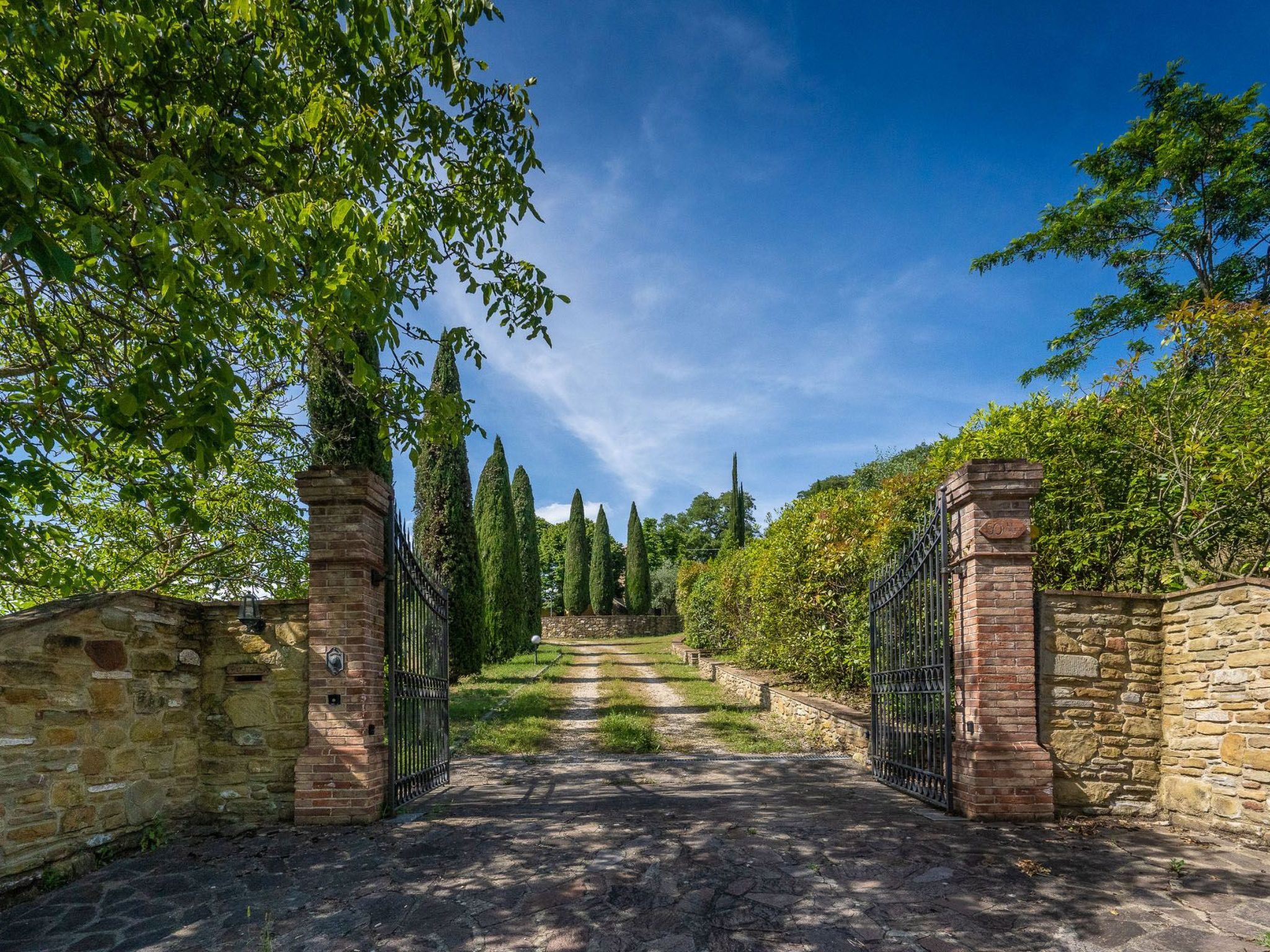 Weingut Le Caselle-Drinnen