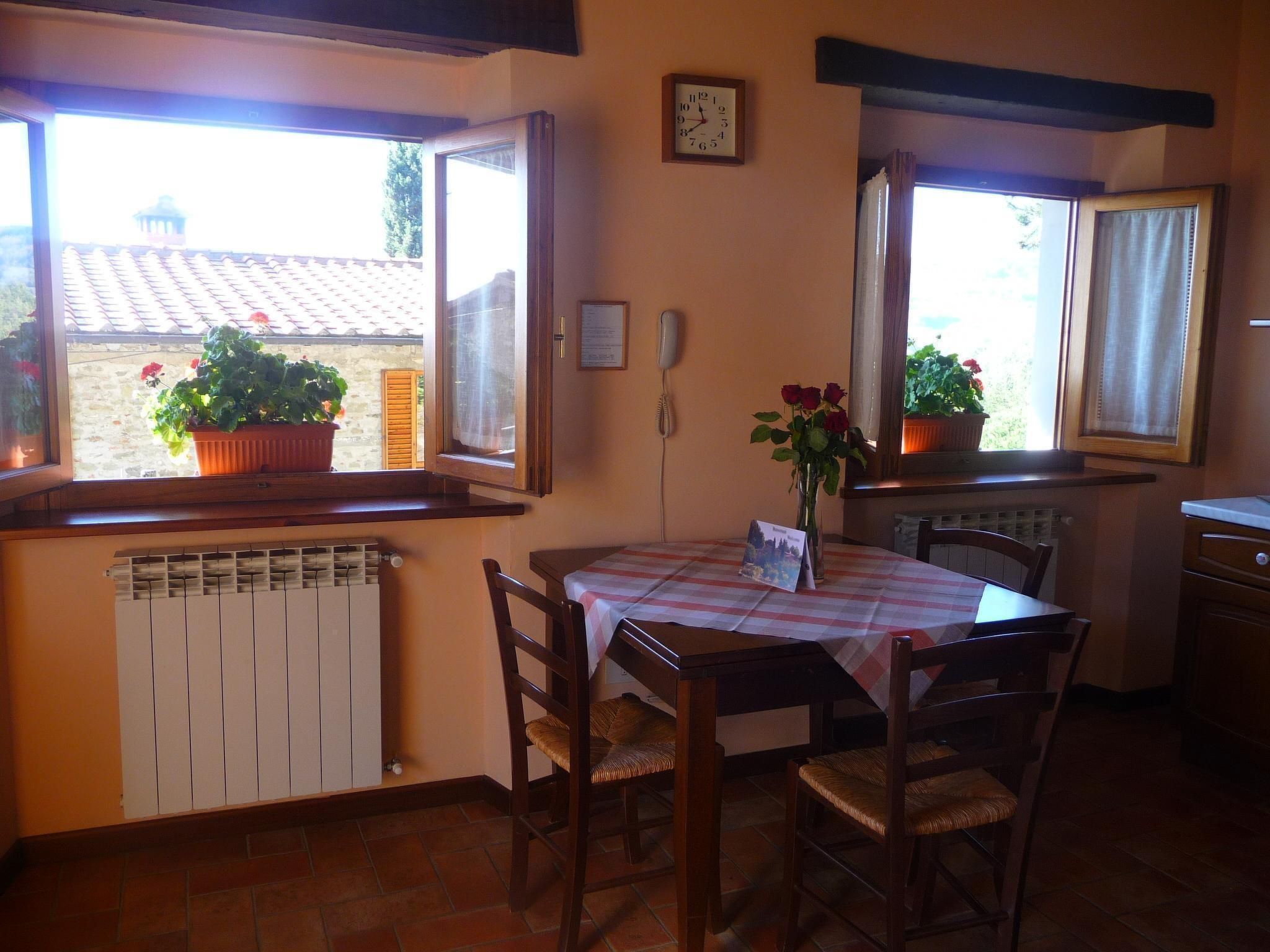 Magnolienhaus mit Pool zwischen Florenz und Arezzo-Binnen