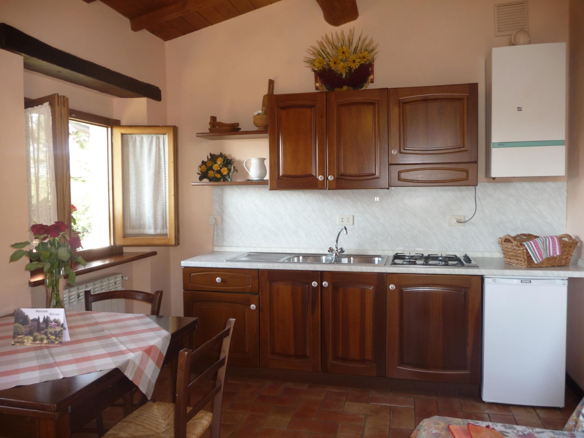 Magnolienhaus mit Pool zwischen Florenz und Arezzo-Binnen