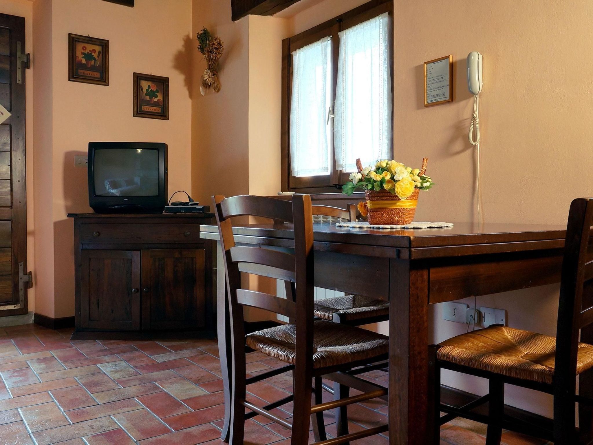 Magnolienhaus mit Pool zwischen Florenz und Arezzo-Binnen