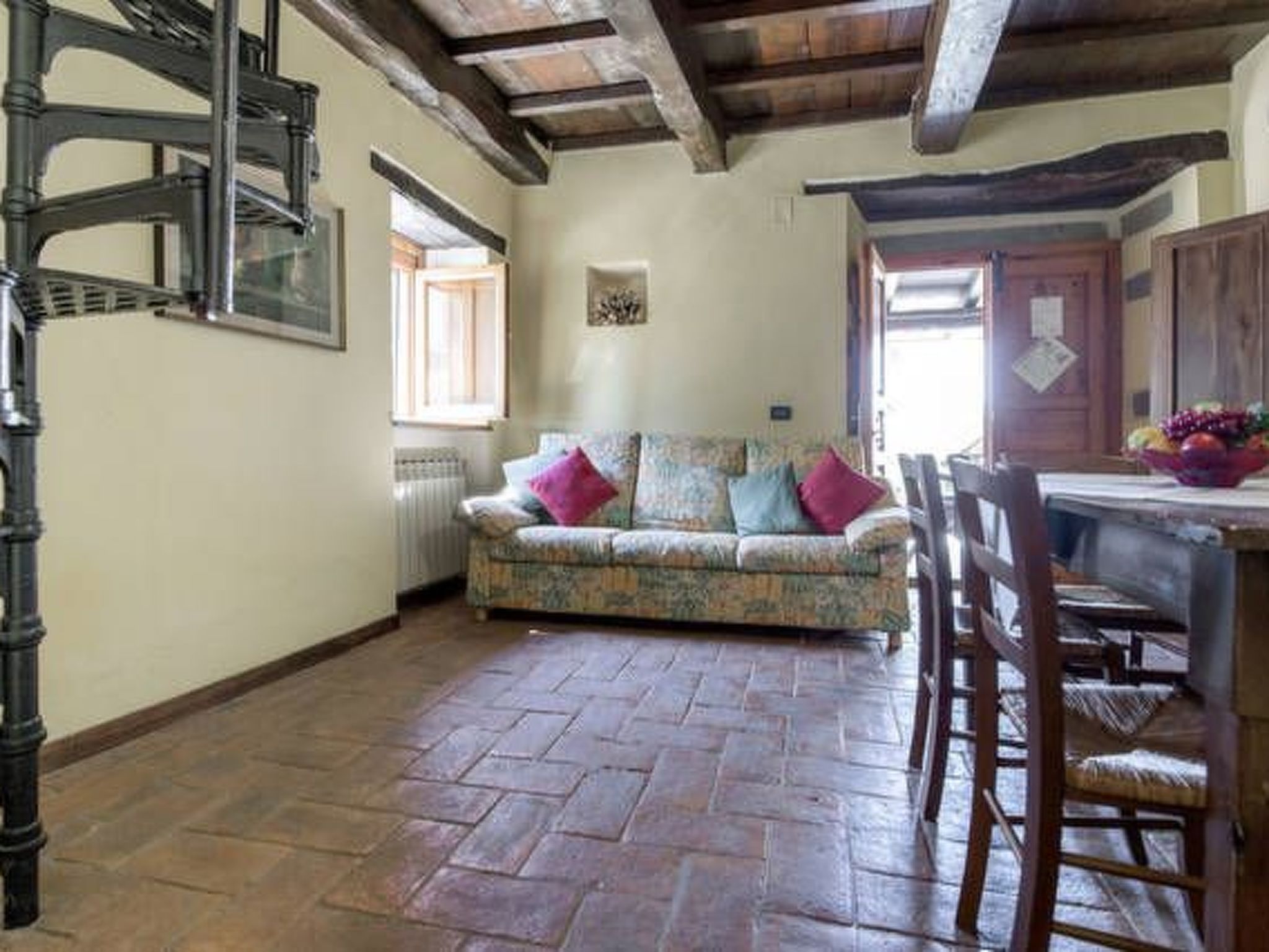 Geranei Haus mit Schwimmbad zwischen Florenz und Arezzo-Binnen