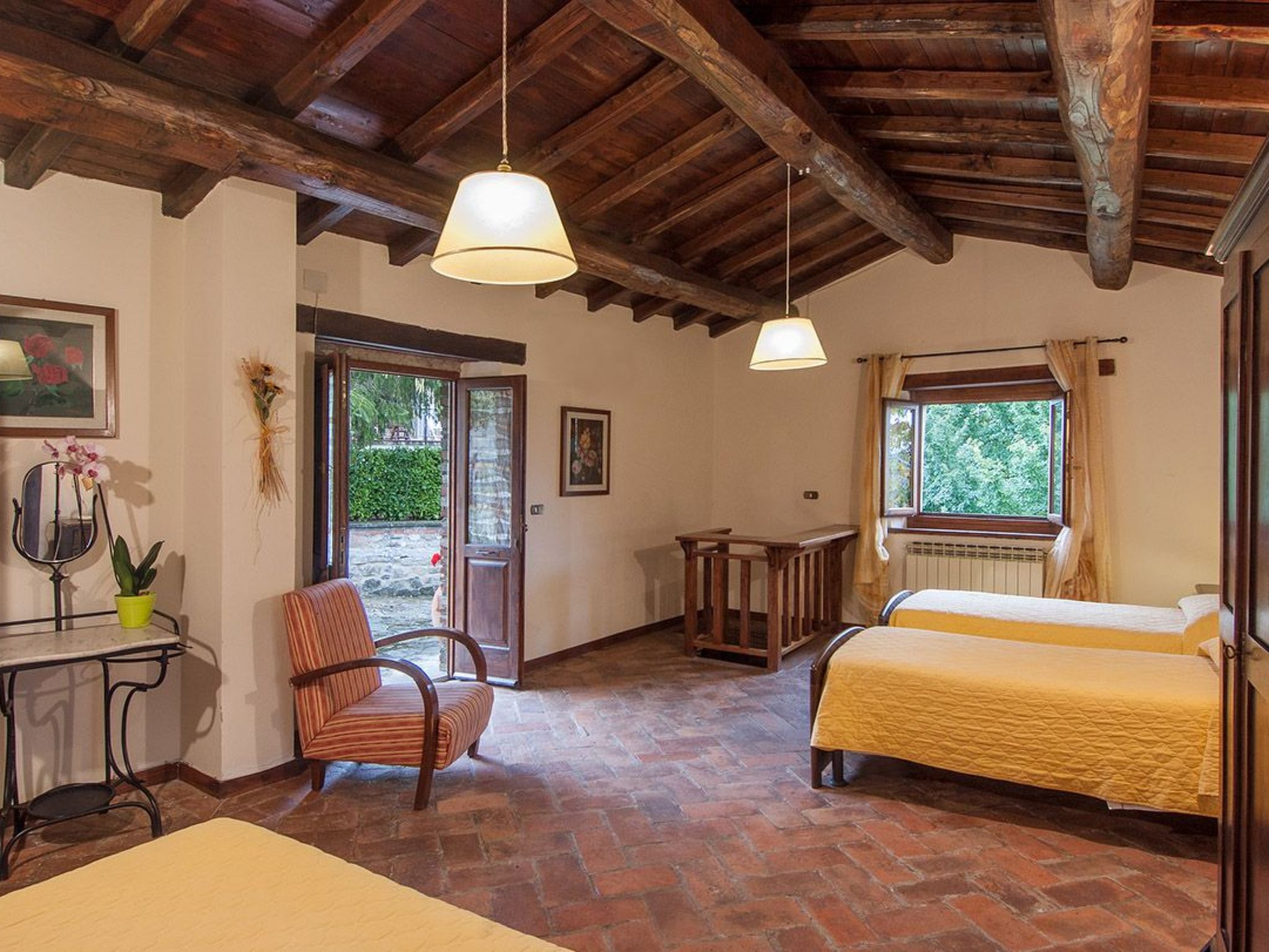 Geranei Haus mit Schwimmbad zwischen Florenz und Arezzo-Binnen