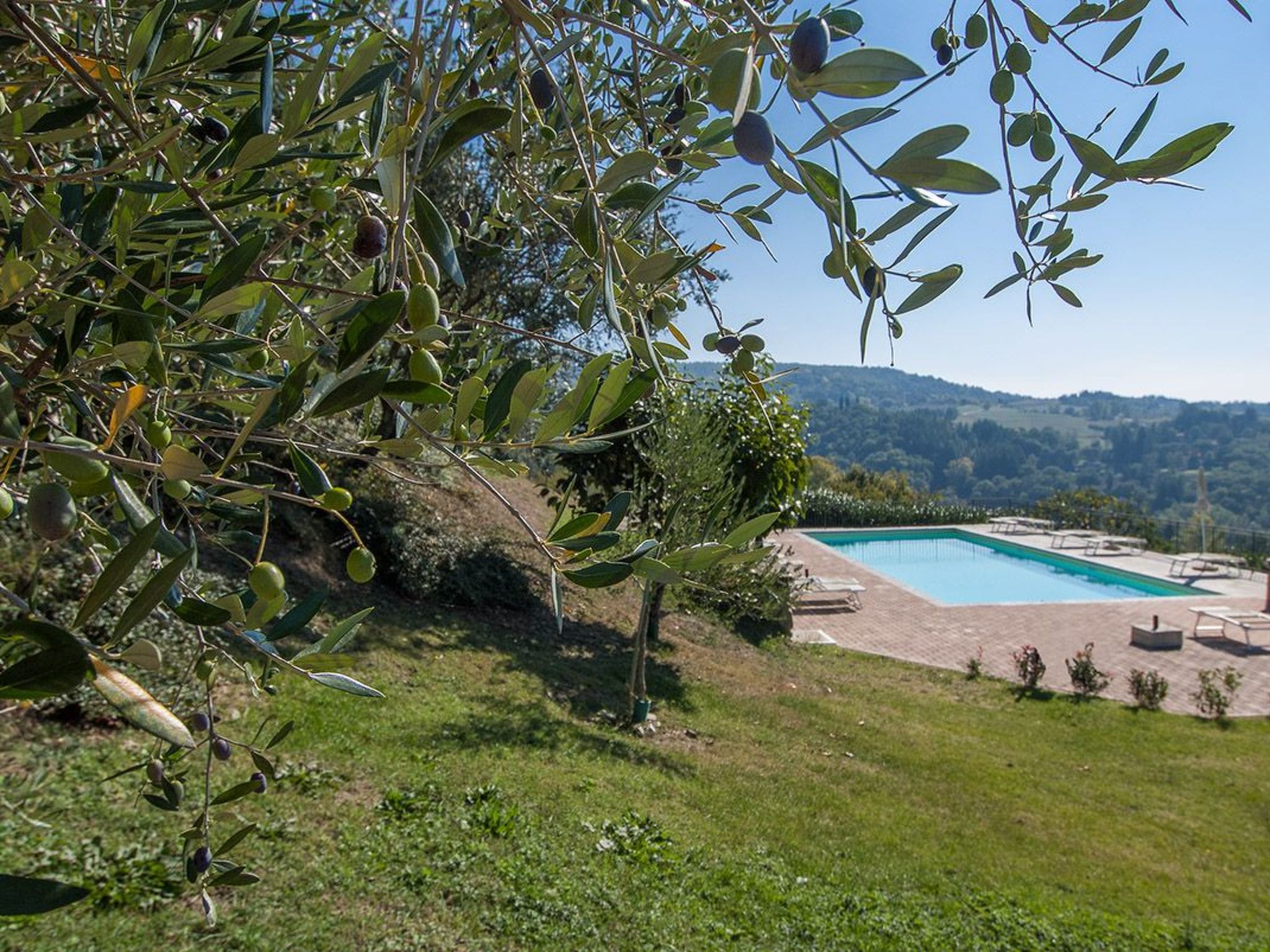Geranei Haus mit Schwimmbad zwischen Florenz und Arezzo-Binnen