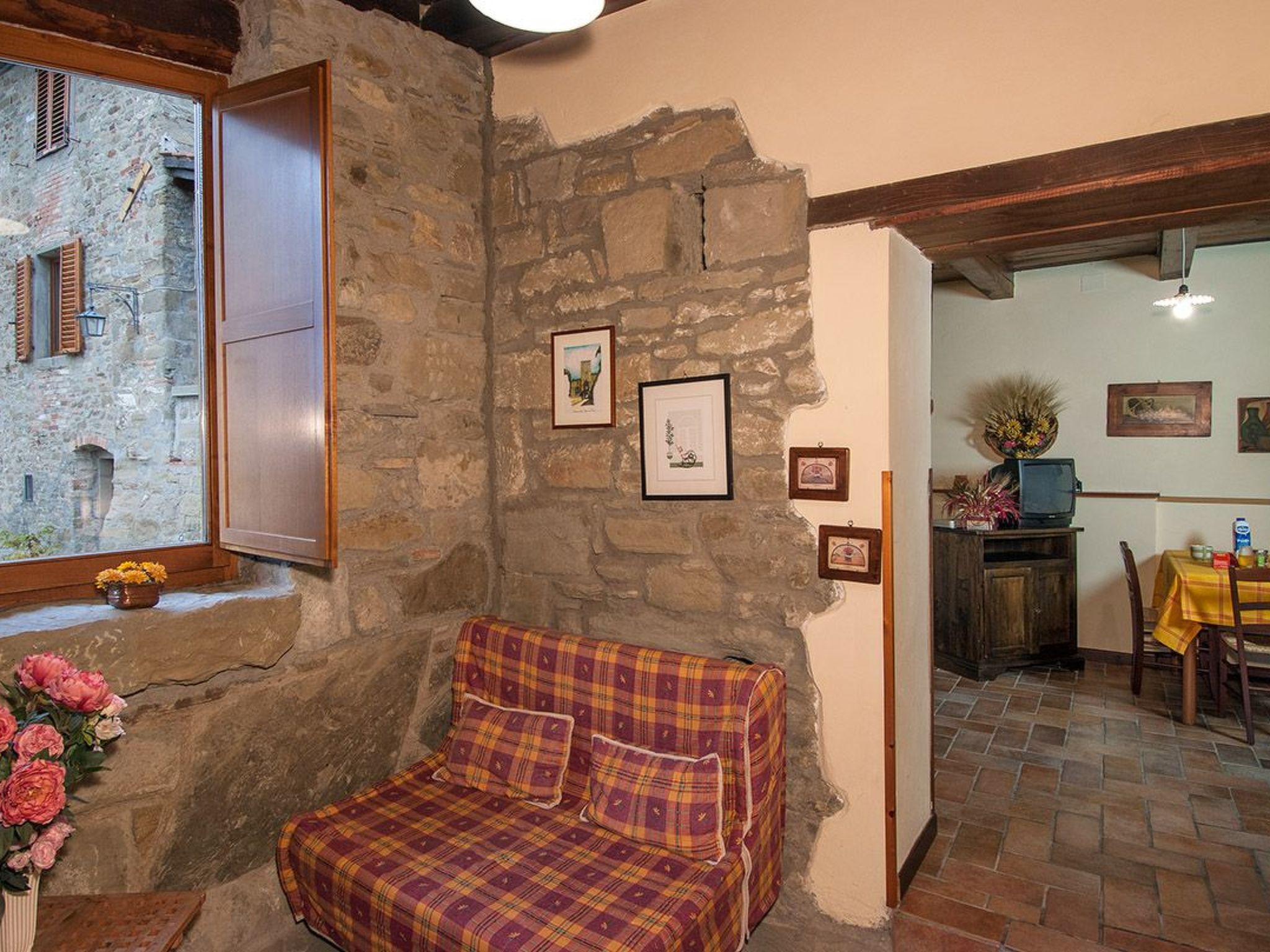 Lindenhaussiedlung mit Gemeinschaftspool-Binnen