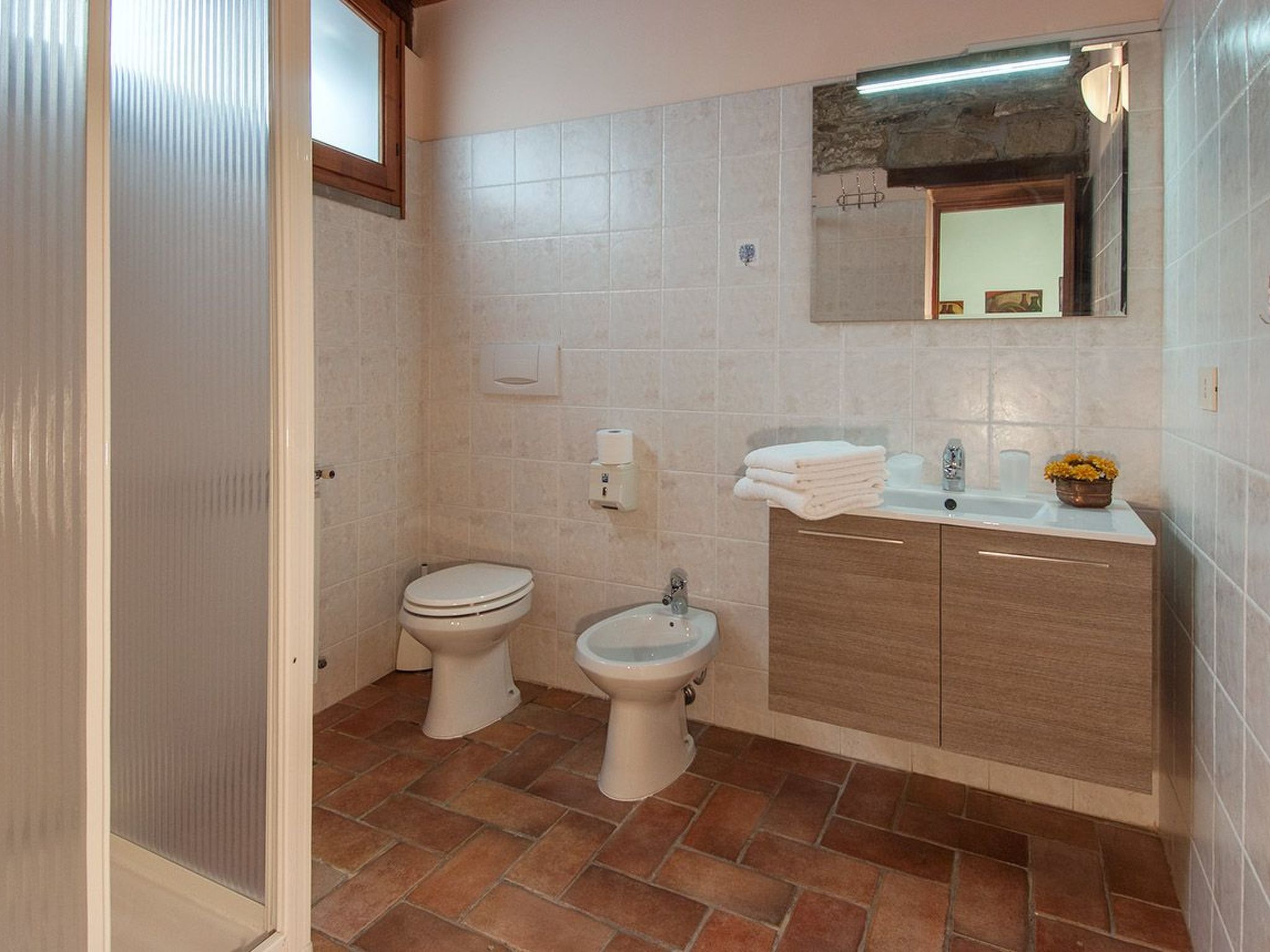 Lindenhaussiedlung mit Gemeinschaftspool-Binnen