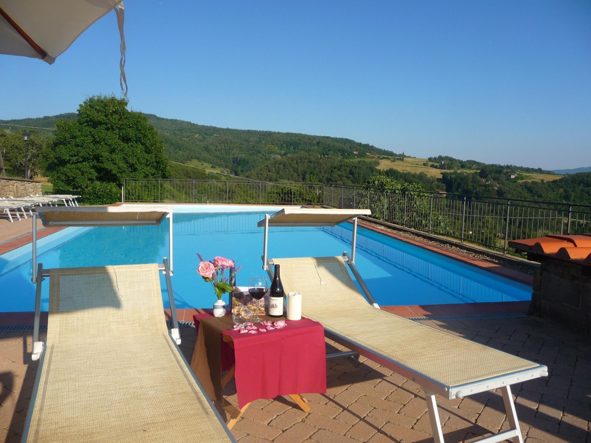 Lindenhaussiedlung mit Gemeinschaftspool-Binnen