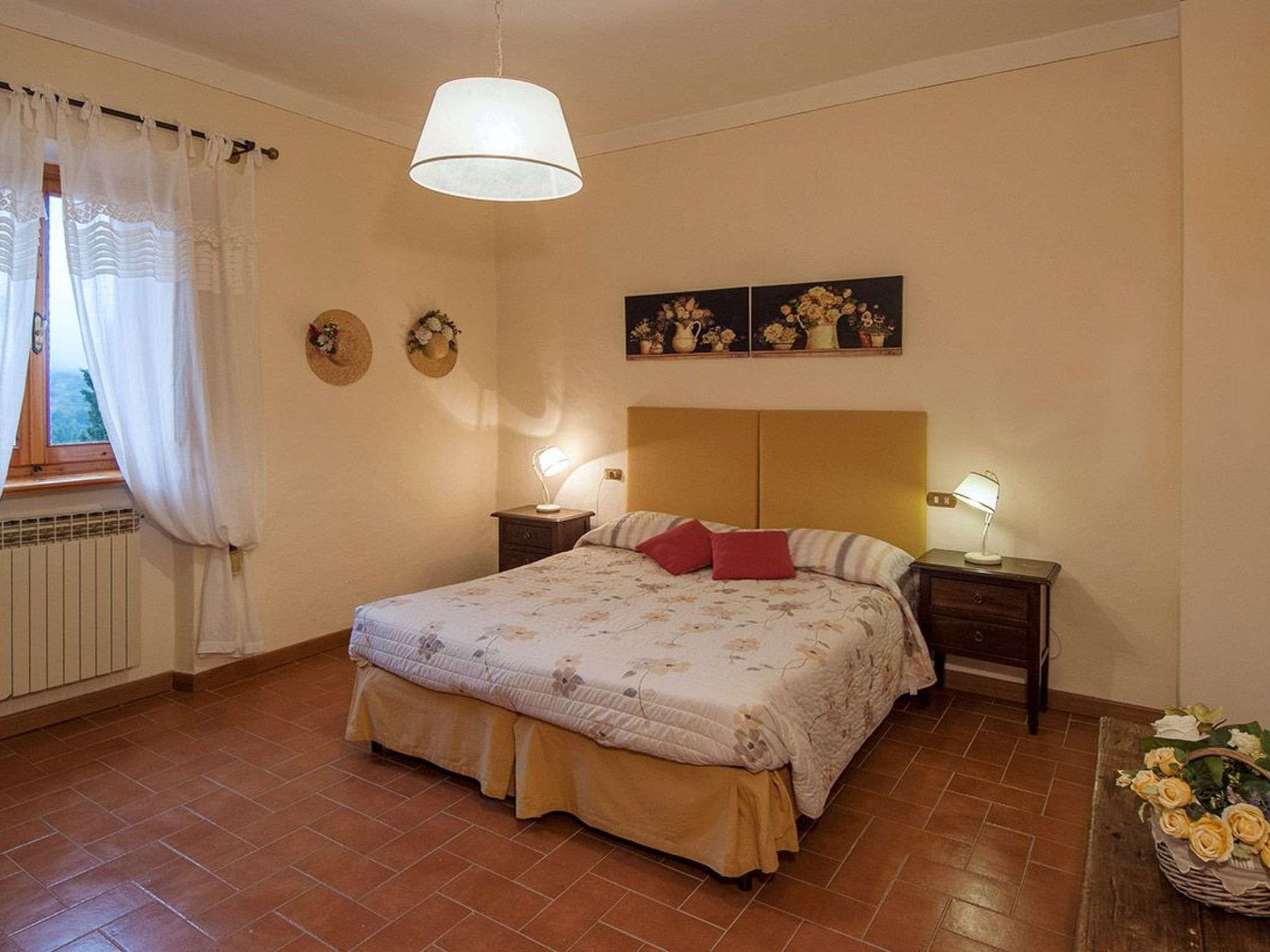 Fichtenhaus mit Schwimmbad zwischen Florenz und Arezzo-Binnen