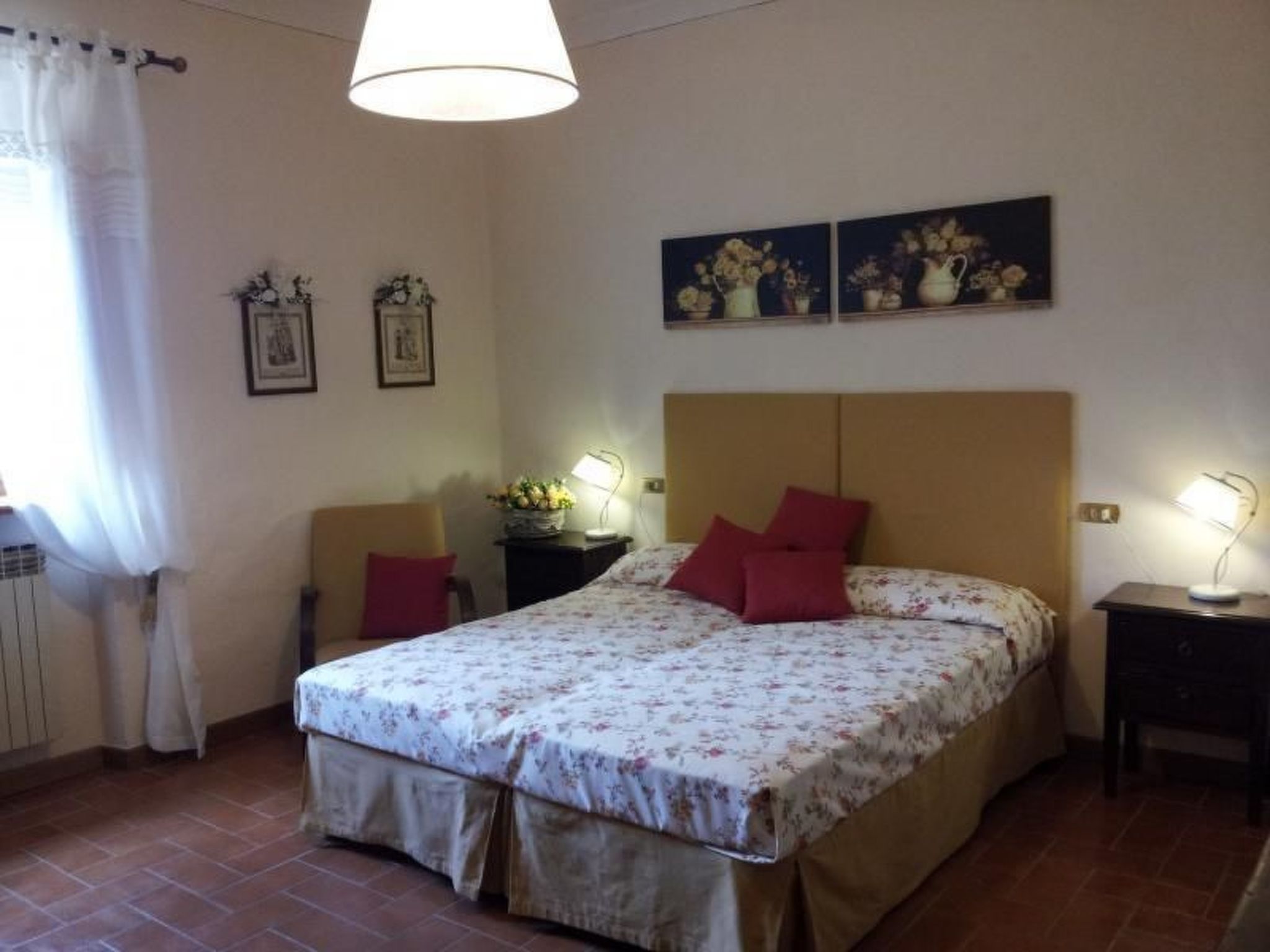 Fichtenhaus mit Schwimmbad zwischen Florenz und Arezzo-Binnen