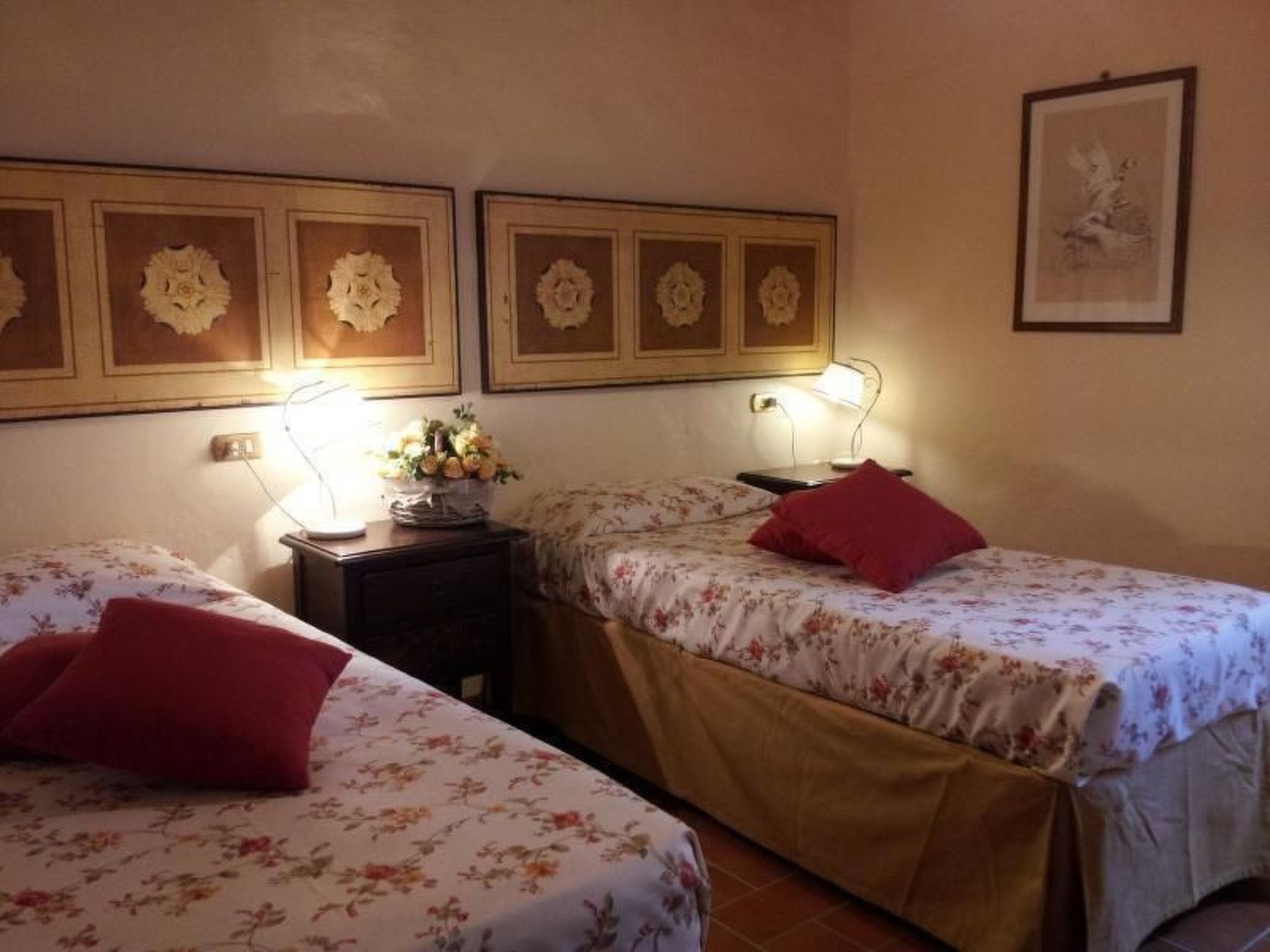 Fichtenhaus mit Schwimmbad zwischen Florenz und Arezzo-Binnen