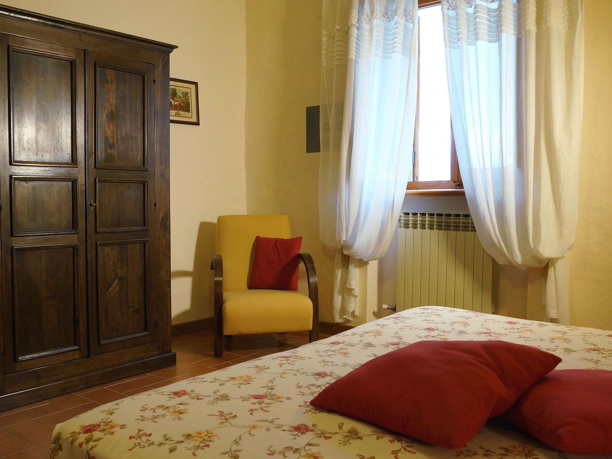 Fichtenhaus mit Schwimmbad zwischen Florenz und Arezzo-Binnen