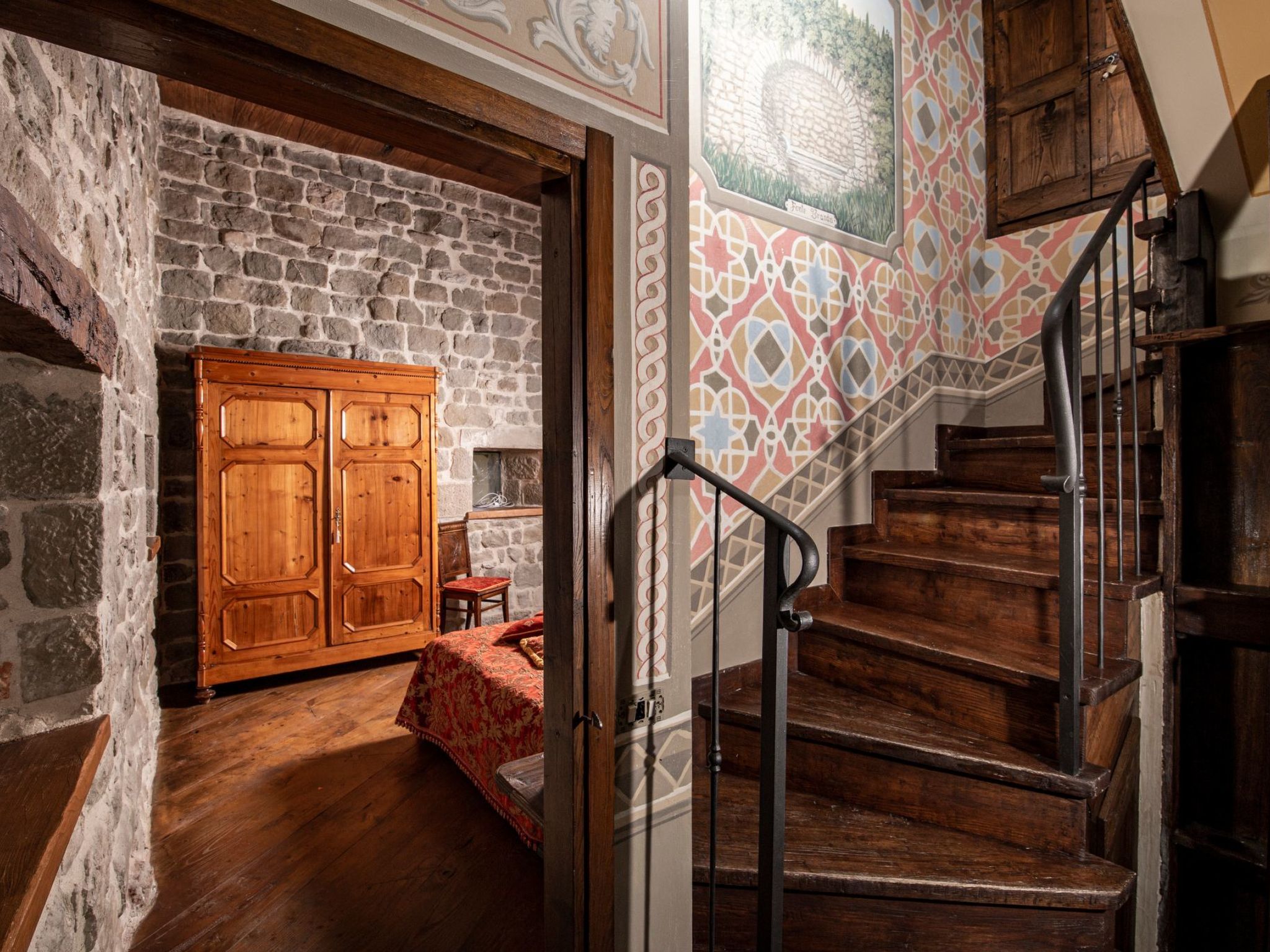 Medieval Tower mit Whirlpool auf der Dachterrasse-Binnen