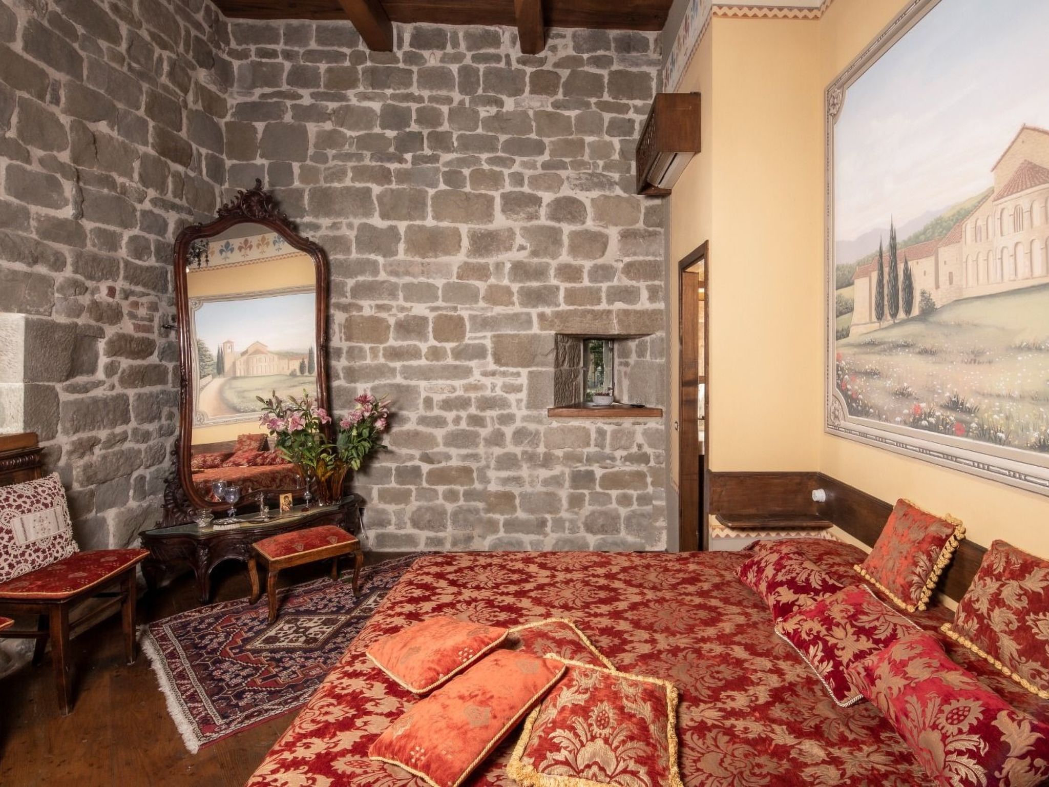 Medieval Tower mit Whirlpool auf der Dachterrasse-Binnen