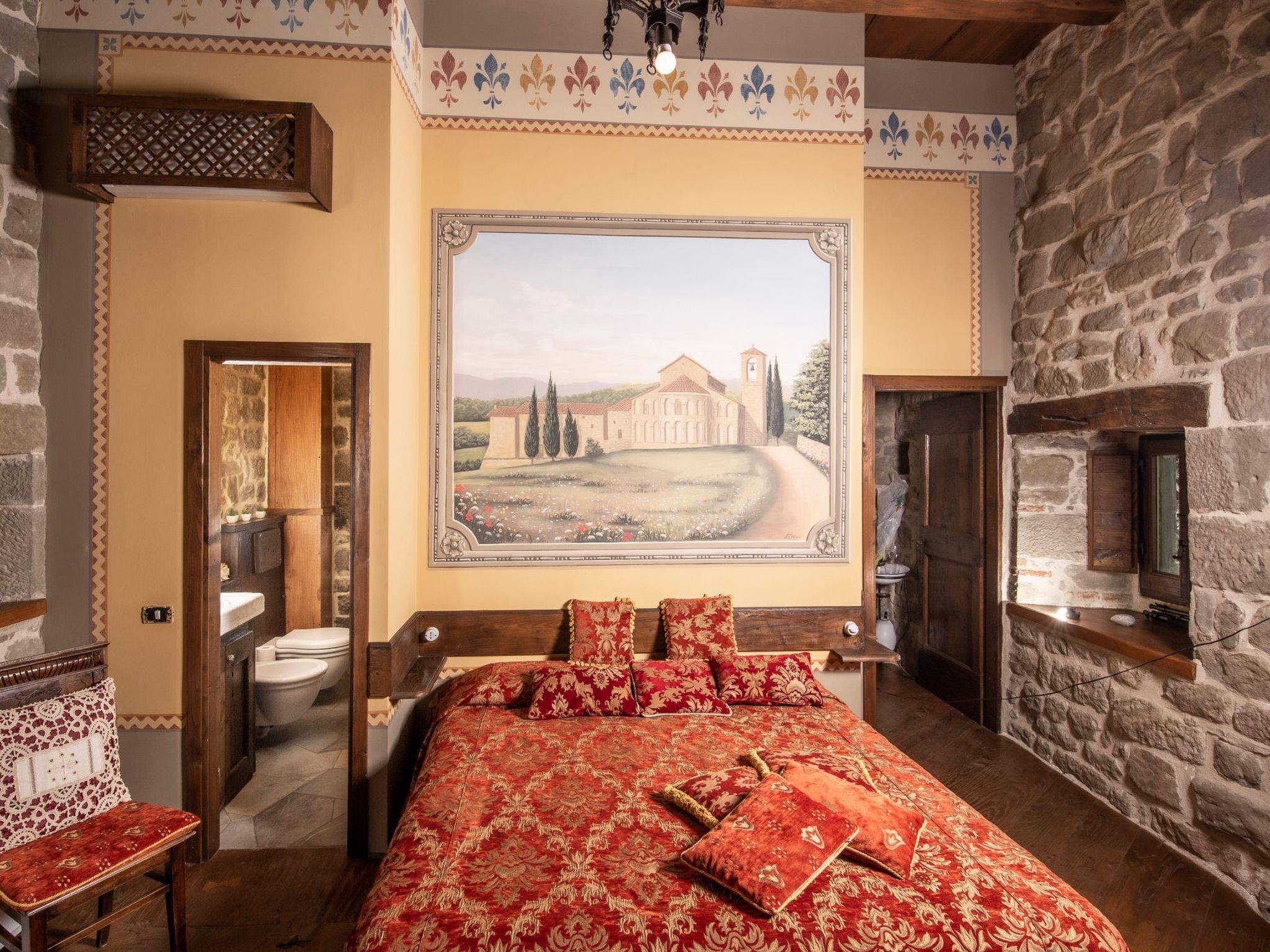 Medieval Tower mit Whirlpool auf der Dachterrasse-Binnen