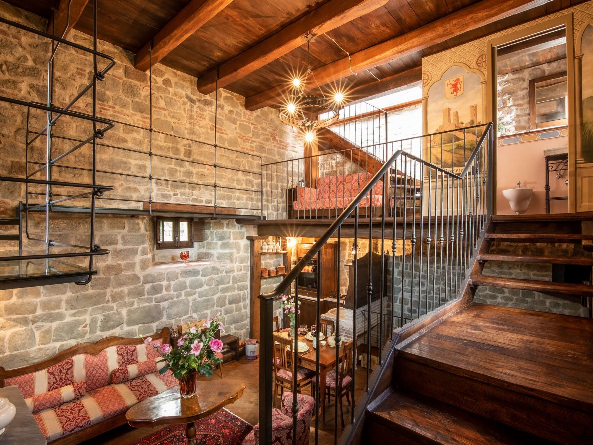 Medieval Tower mit Whirlpool auf der Dachterrasse-Binnen