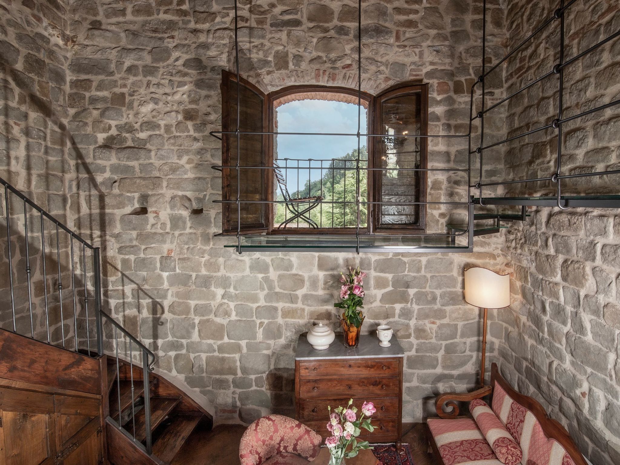 Medieval Tower mit Whirlpool auf der Dachterrasse-Binnen