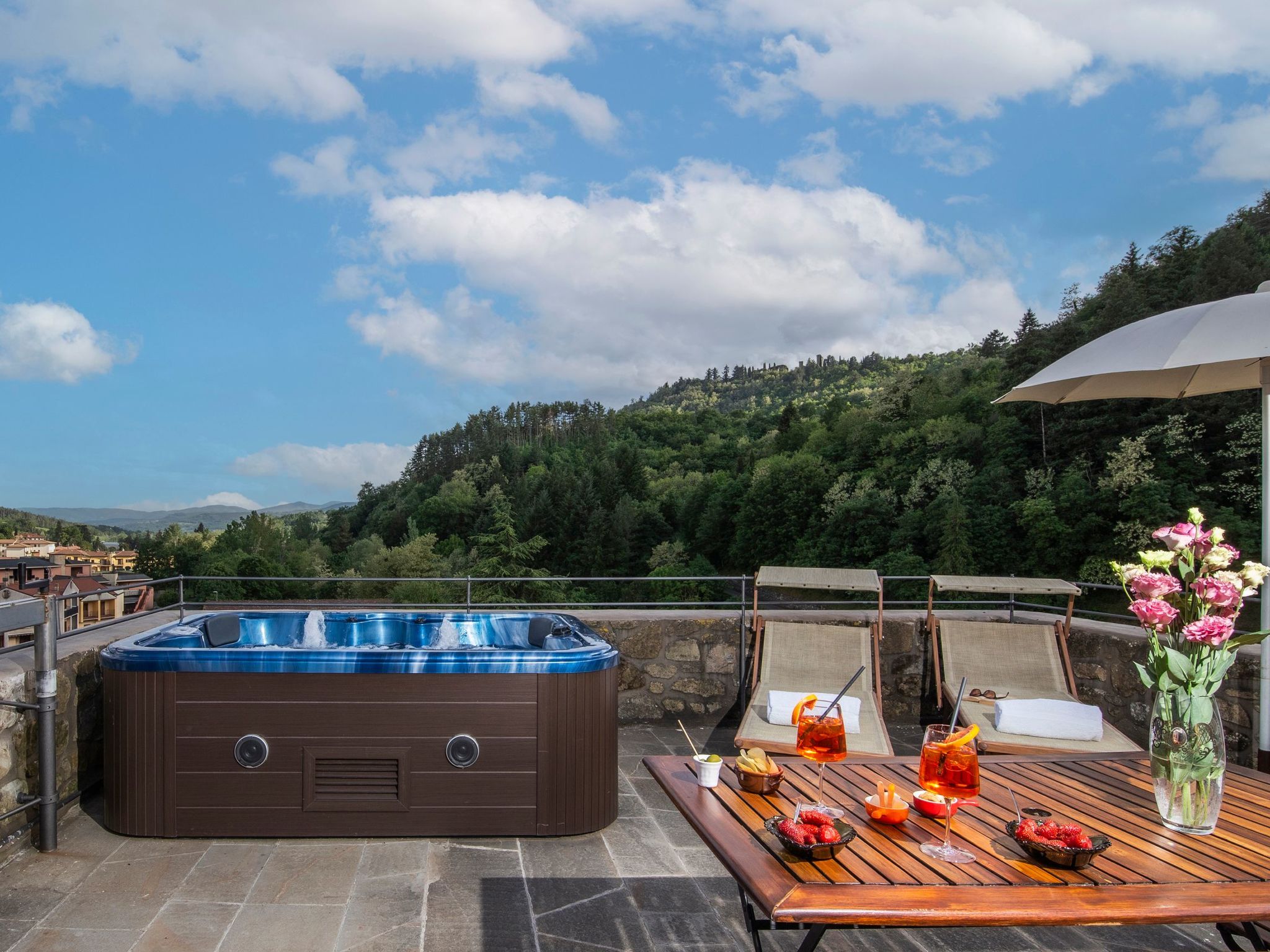 Medieval Tower mit Whirlpool auf der Dachterrasse-Binnen