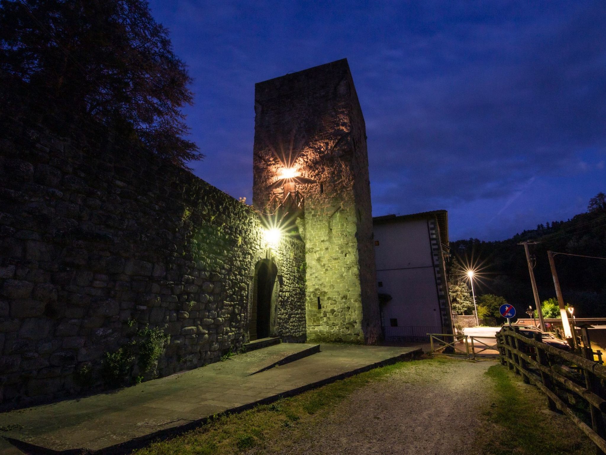 Medieval Tower mit Whirlpool auf der Dachterrasse-Binnen