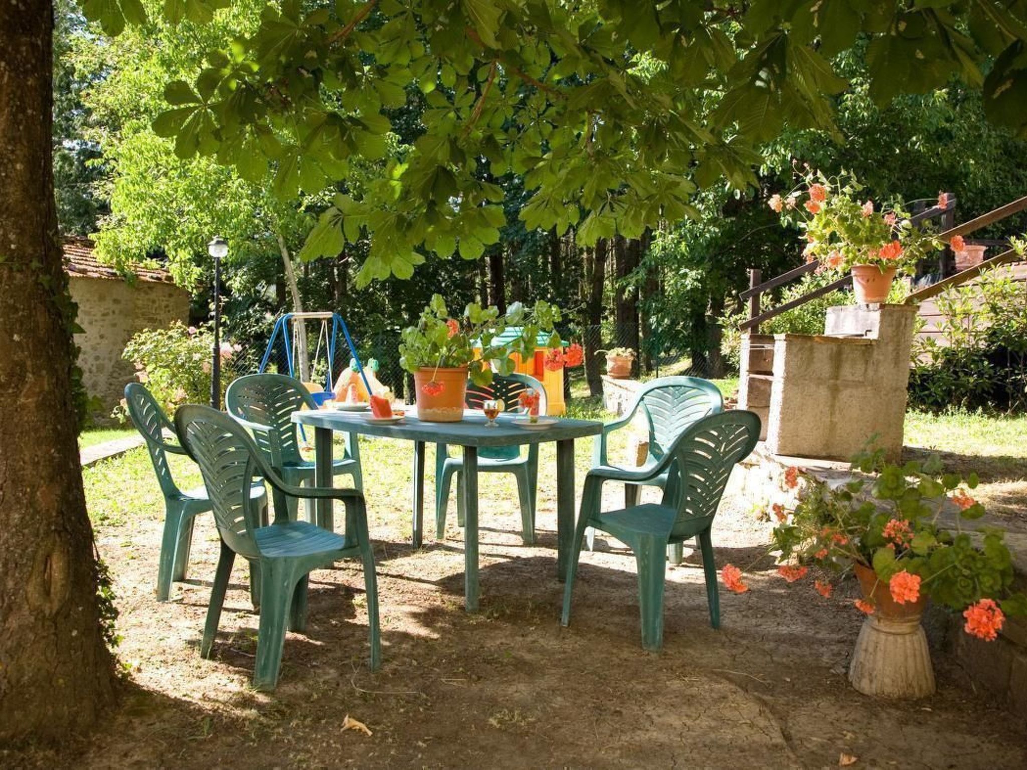 Wohnung in einer alten Villa mit Schwimmbad-Binnen