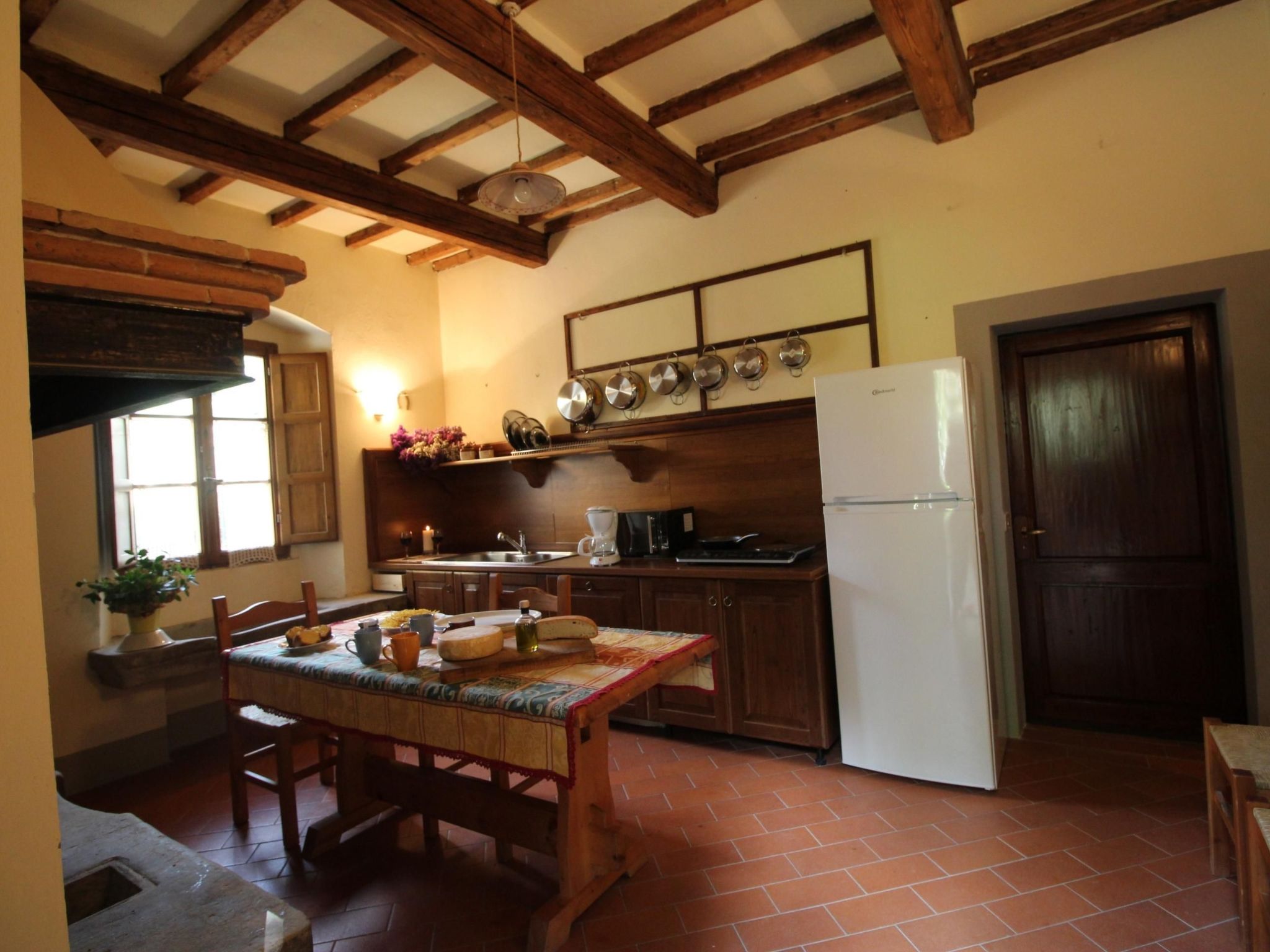 Wohnung in einer alten Villa mit Schwimmbad-Binnen