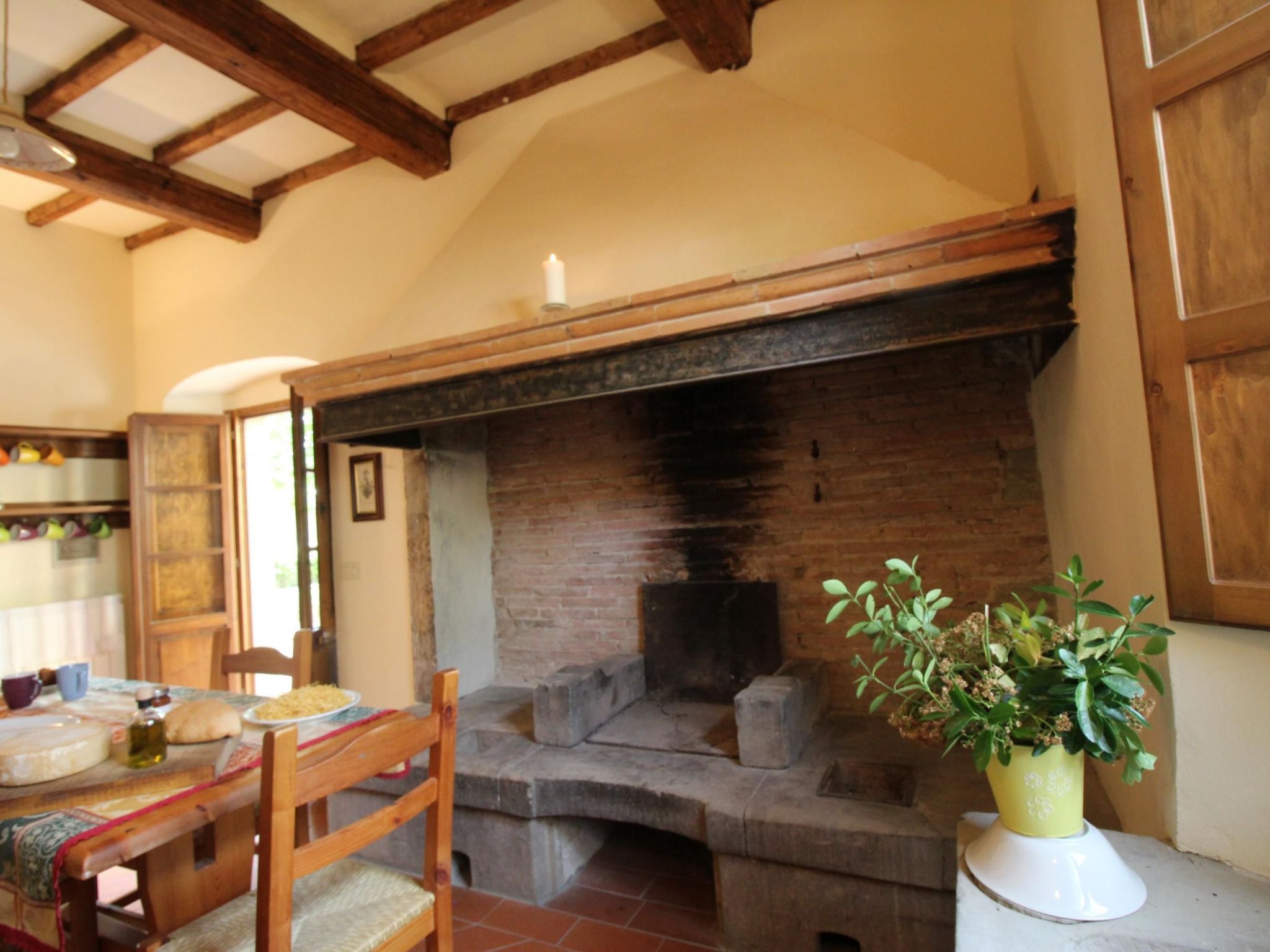 Wohnung in einer alten Villa mit Schwimmbad-Binnen