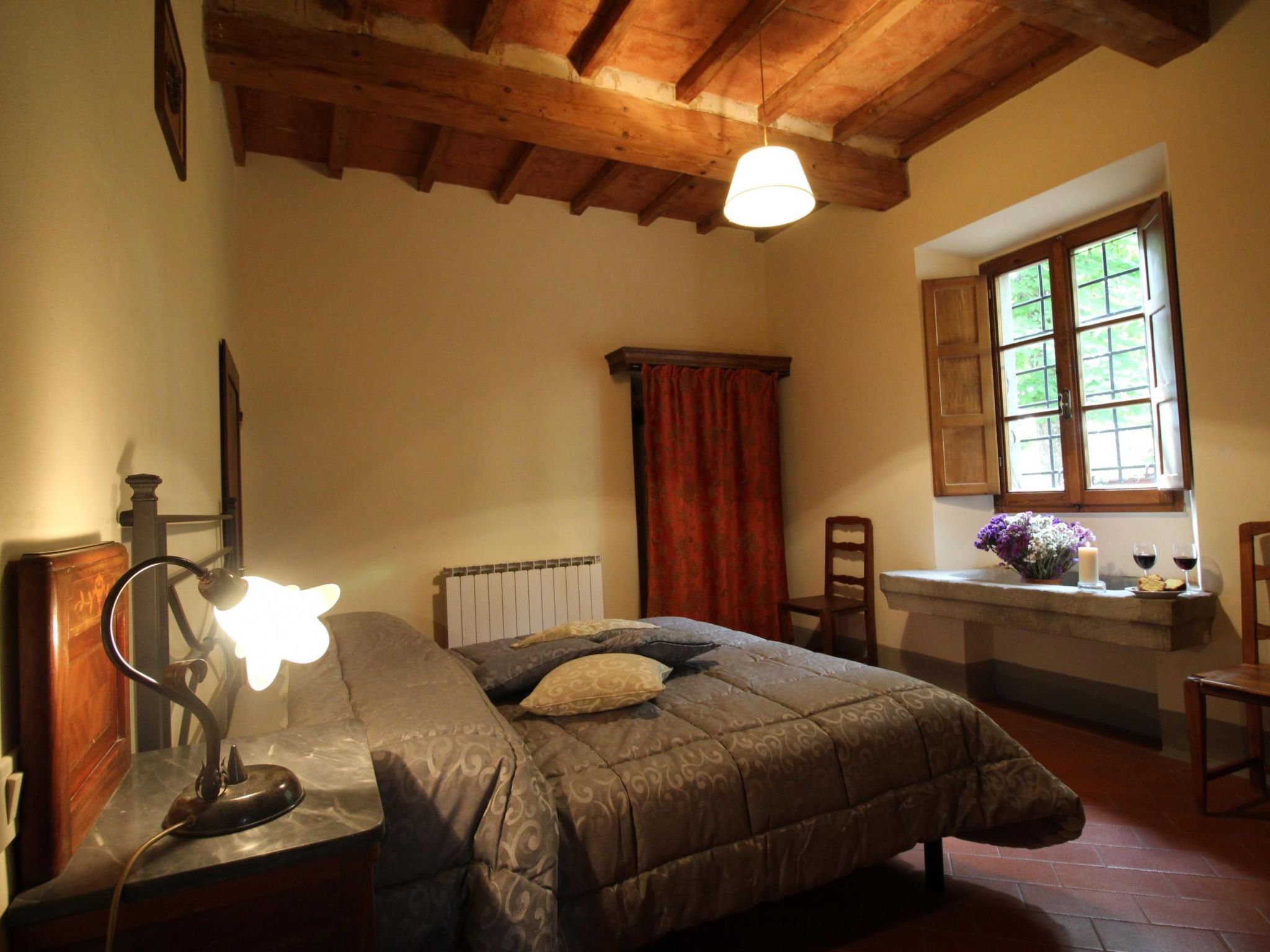 Wohnung in einer alten Villa mit Schwimmbad-Binnen