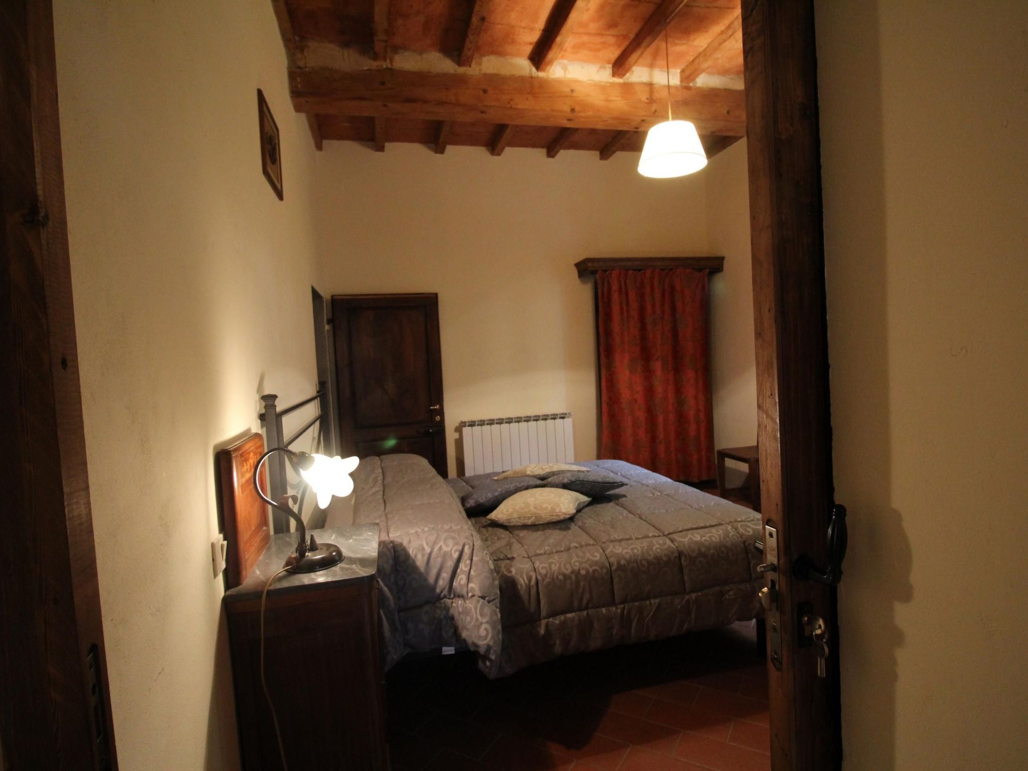 Wohnung in einer alten Villa mit Schwimmbad-Binnen