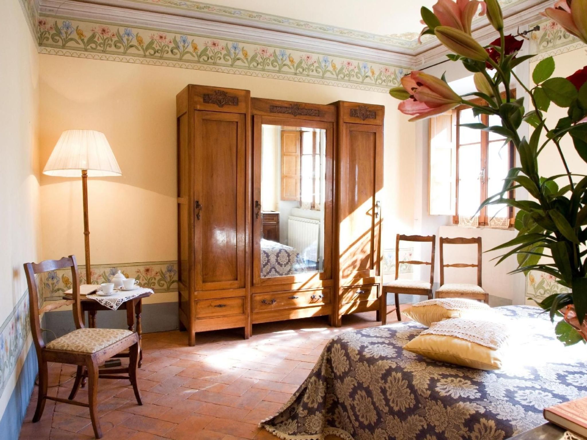 Landvilla mit Pool und Garten – die perfekte Kulisse für Feierlichkeiten oder V-Binnen