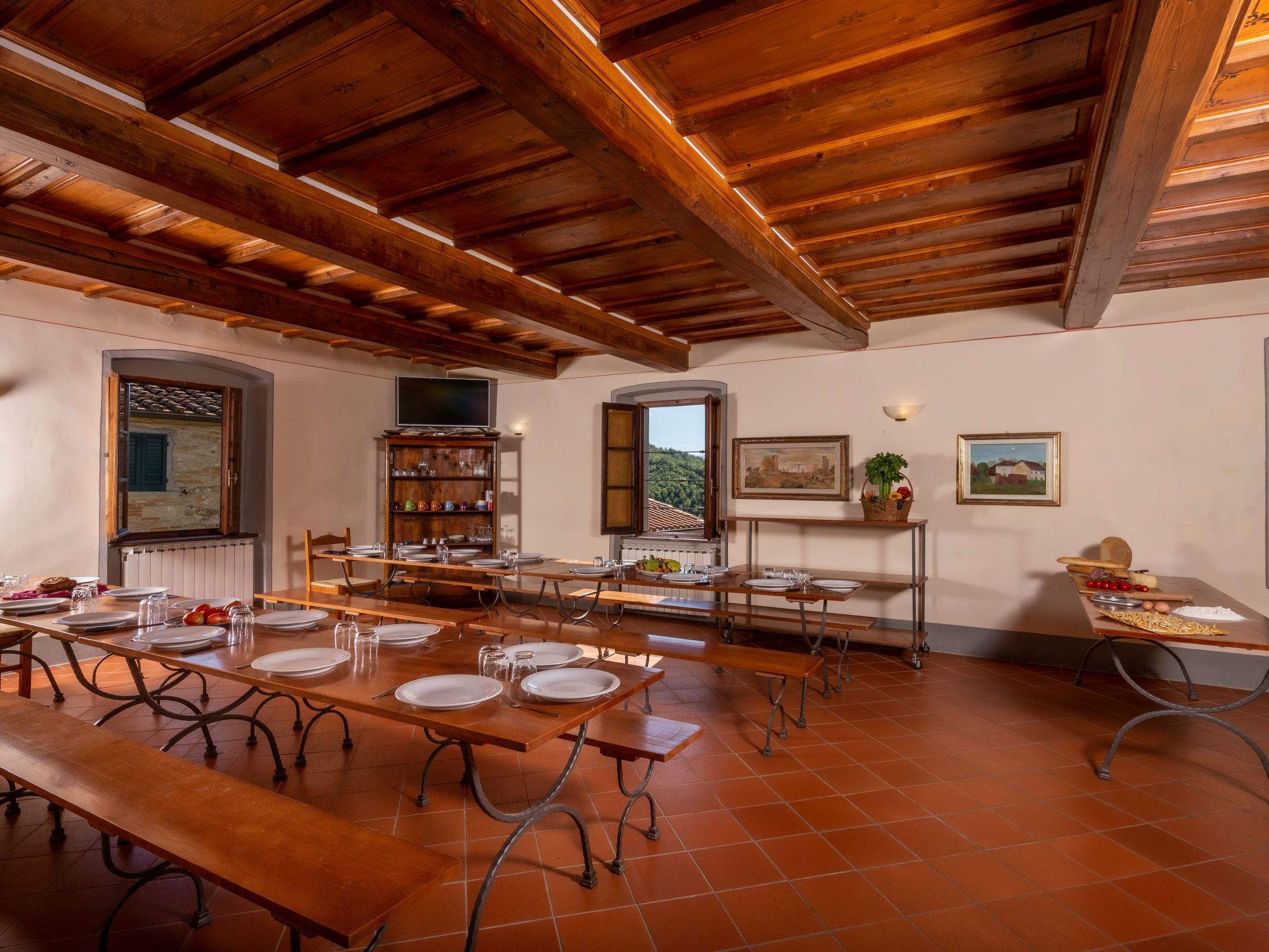 Landvilla mit Pool und Garten – die perfekte Kulisse für Feierlichkeiten oder V-Binnen