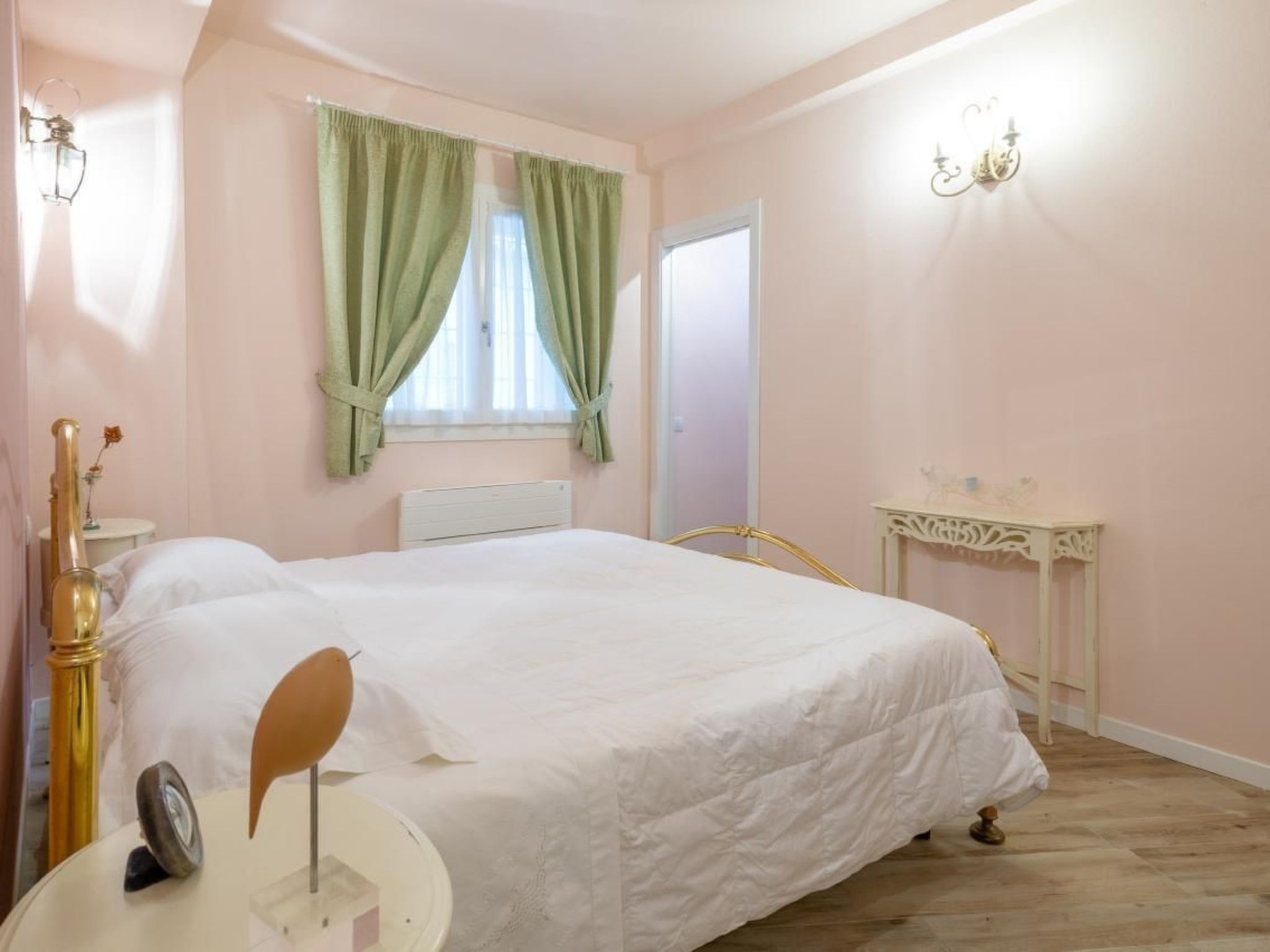 Rosa in der Toskana-Binnen